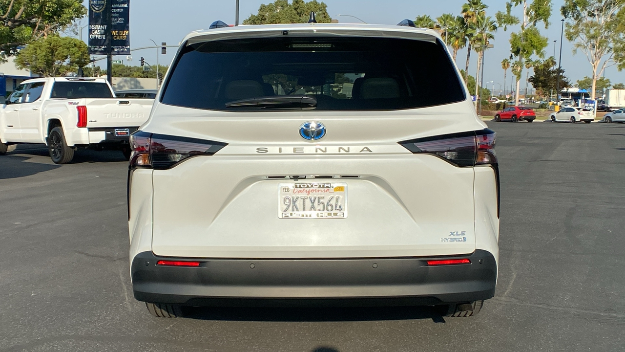 2024 Toyota Sienna XLE 4