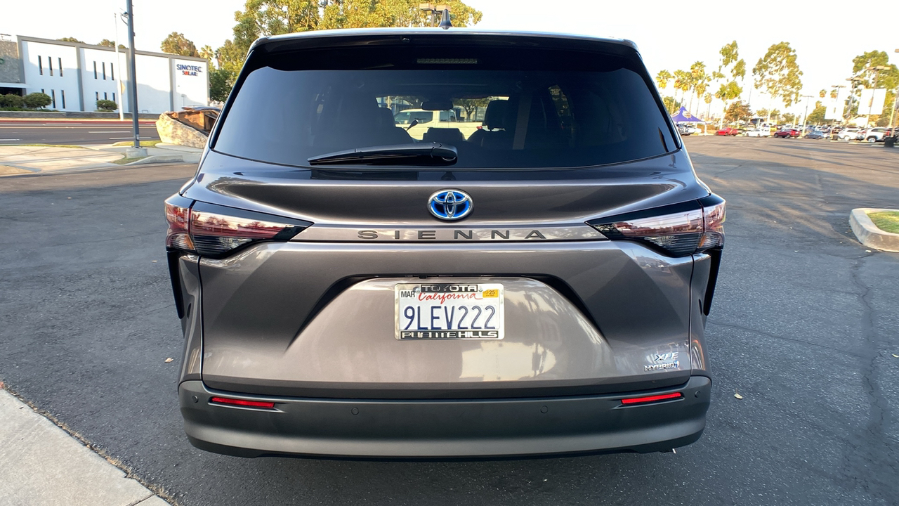 2024 Toyota Sienna XLE 4