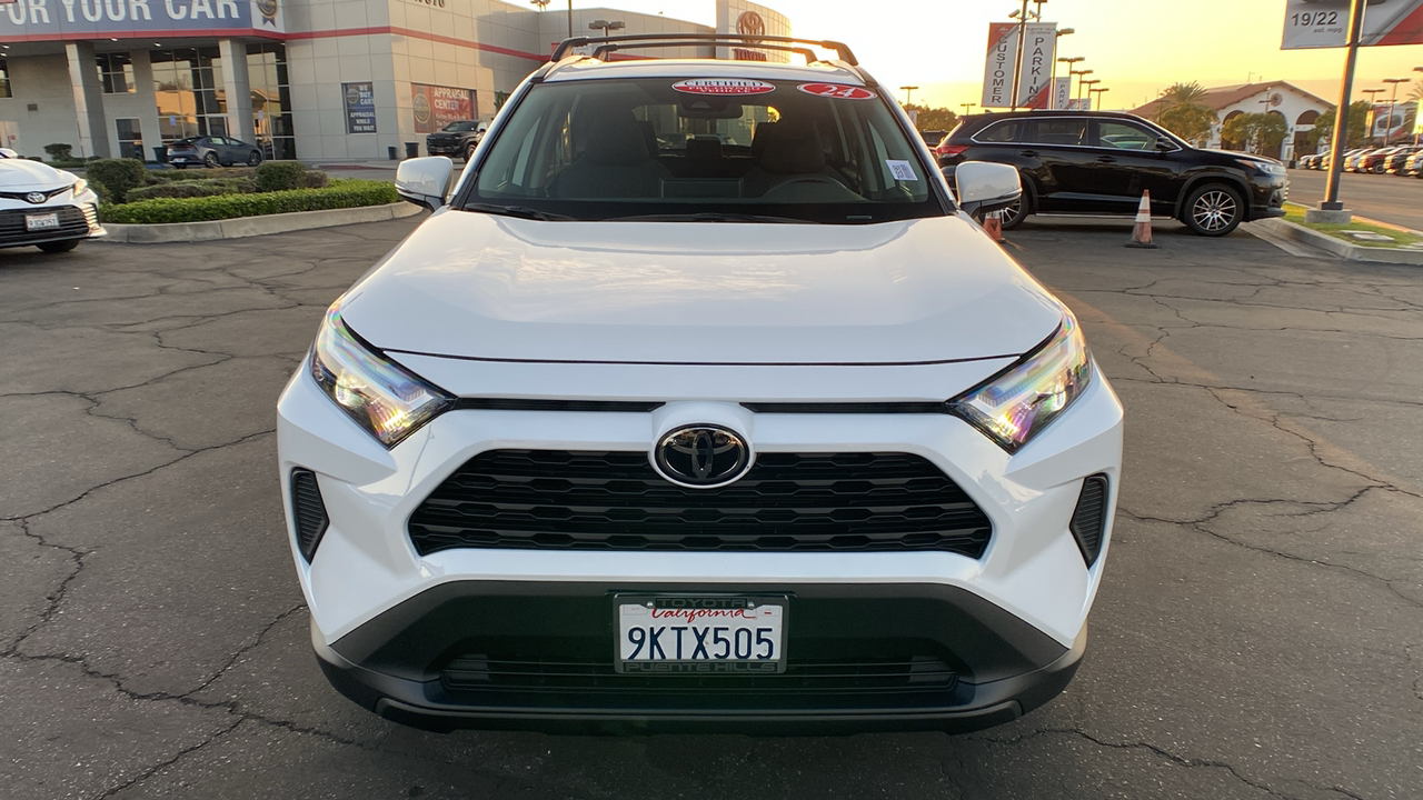 2024 Toyota RAV4 XLE 8