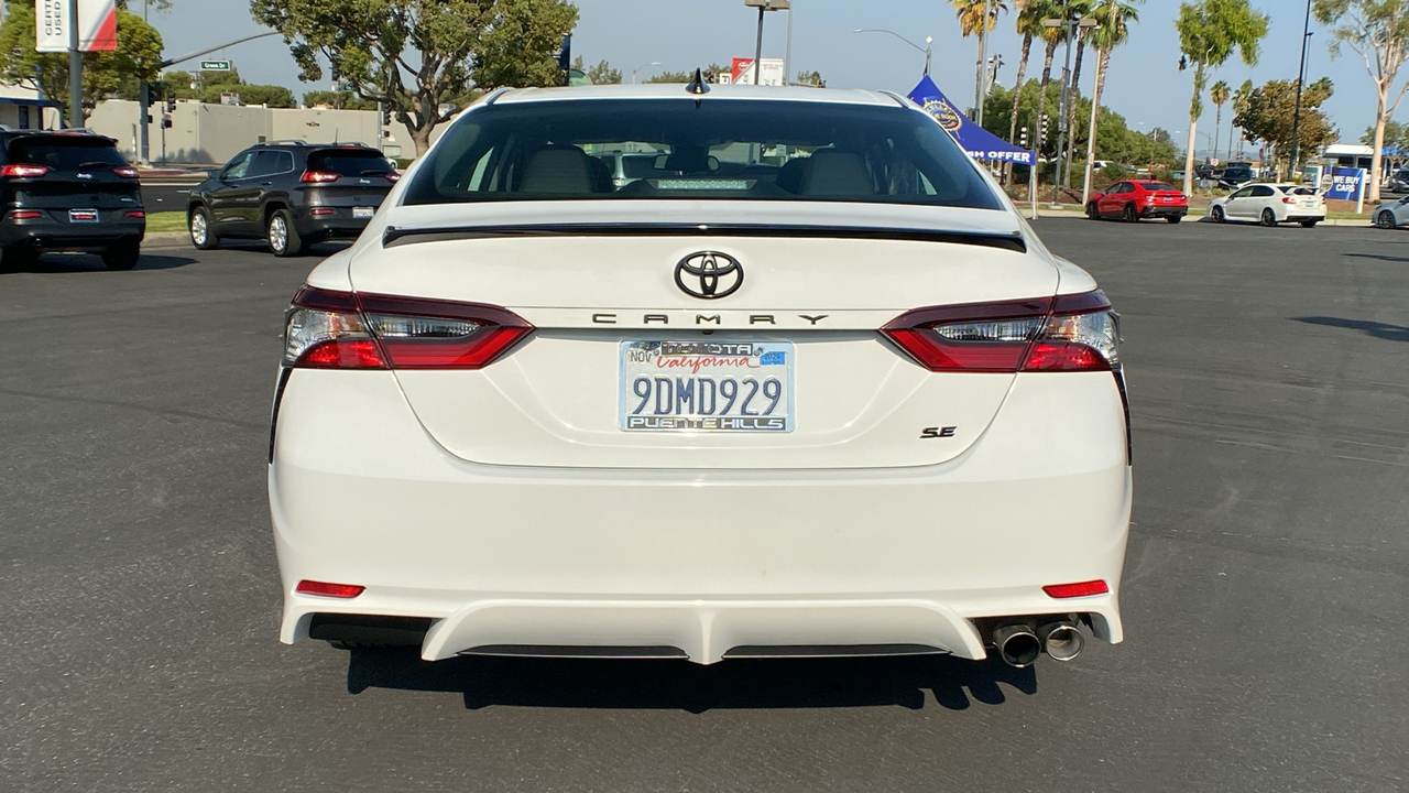 2023 Toyota Camry SE Nightshade 4