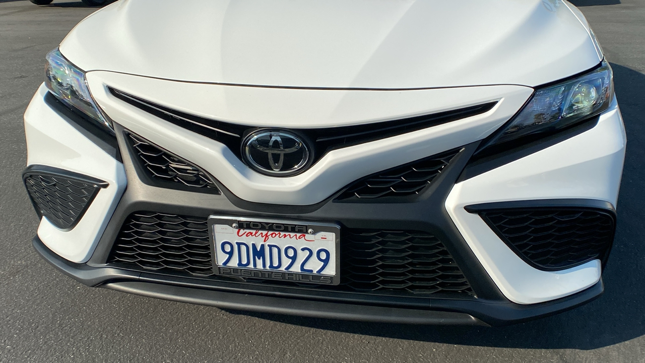 2023 Toyota Camry SE Nightshade 32