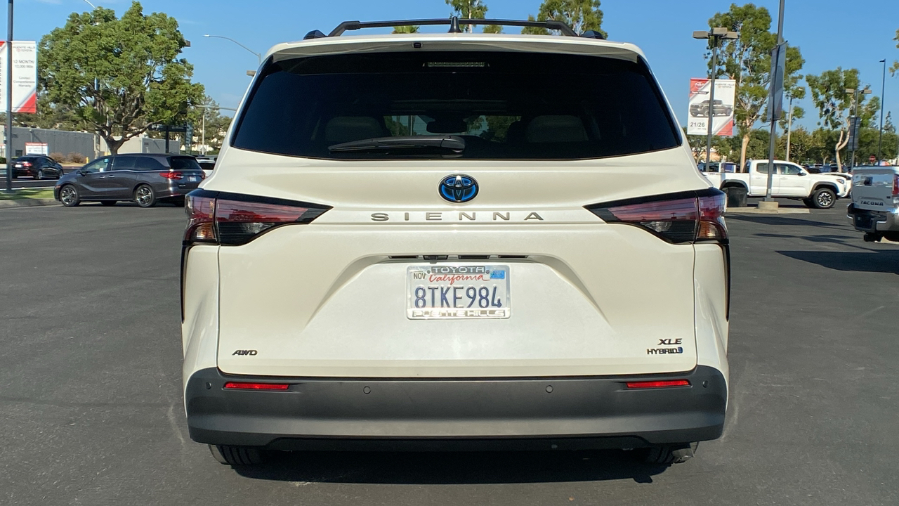 2021 Toyota Sienna XLE 4