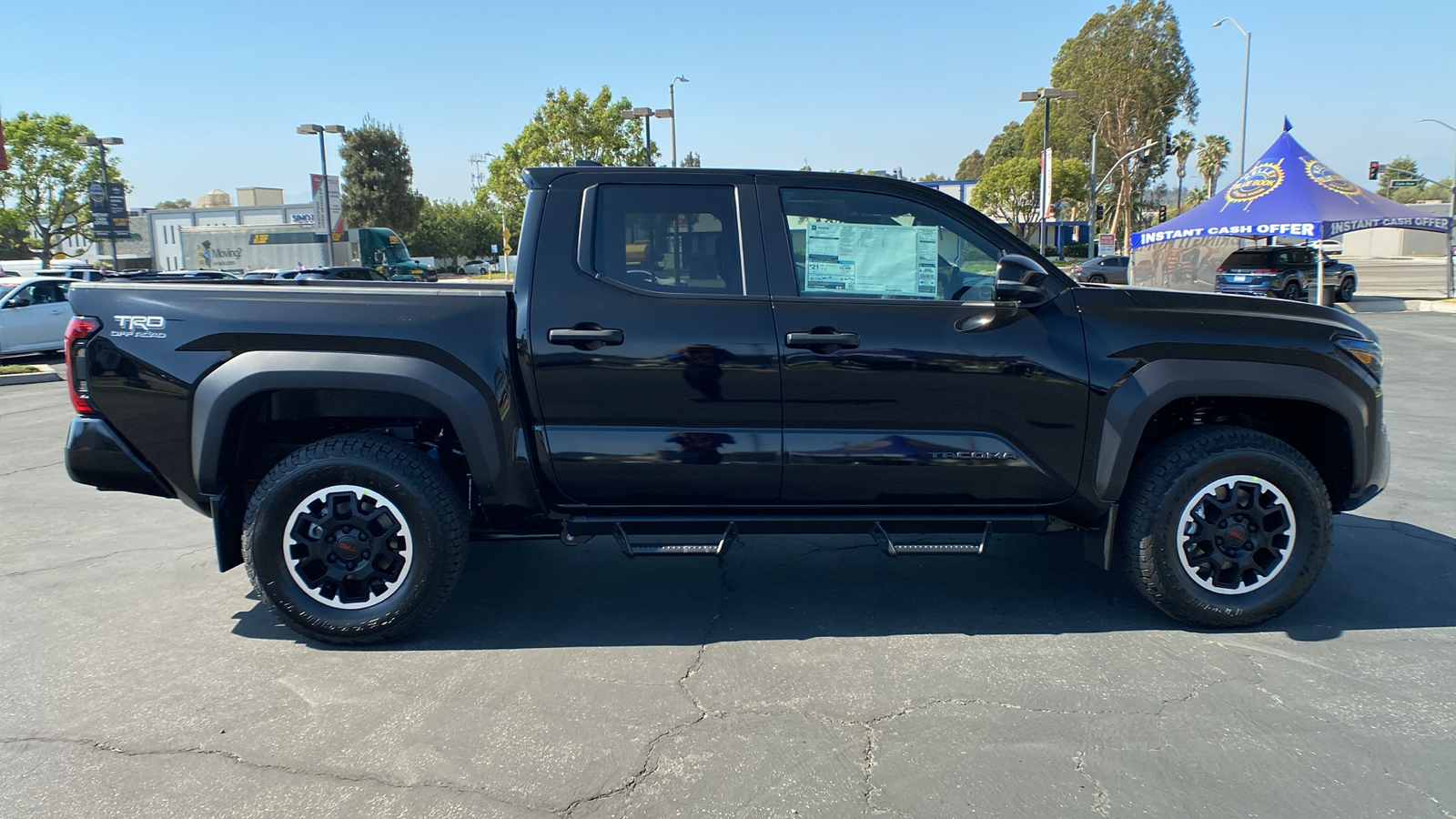 2024 TOYOTA Tacoma TRD Off-Road 2