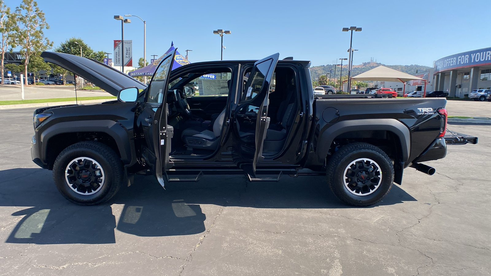 2024 TOYOTA Tacoma TRD Off-Road 11