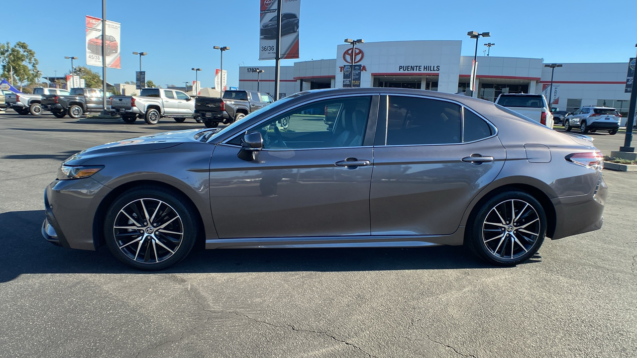 2024 Toyota Camry Hybrid SE 6