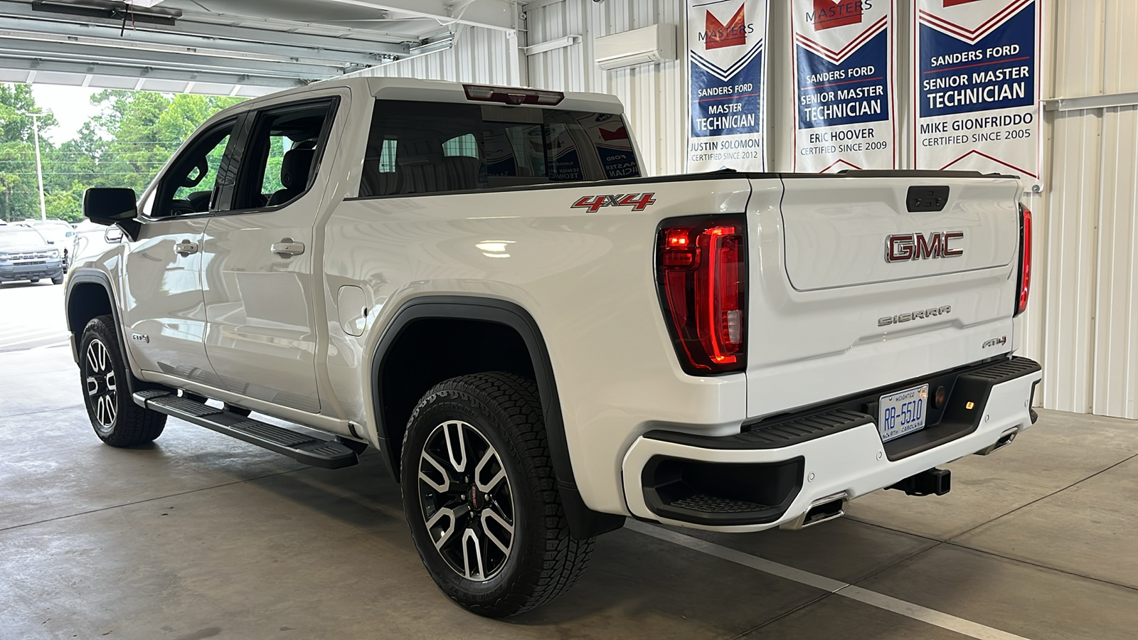 2020 GMC Sierra 1500 AT4 25