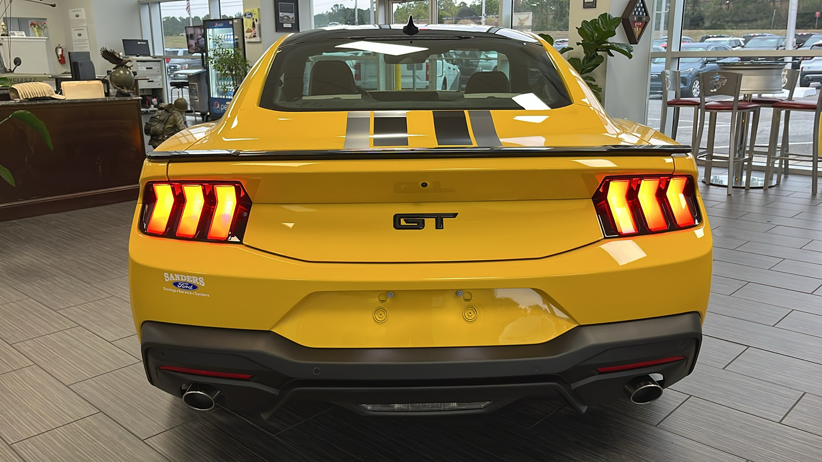 2024 FORD Mustang  14