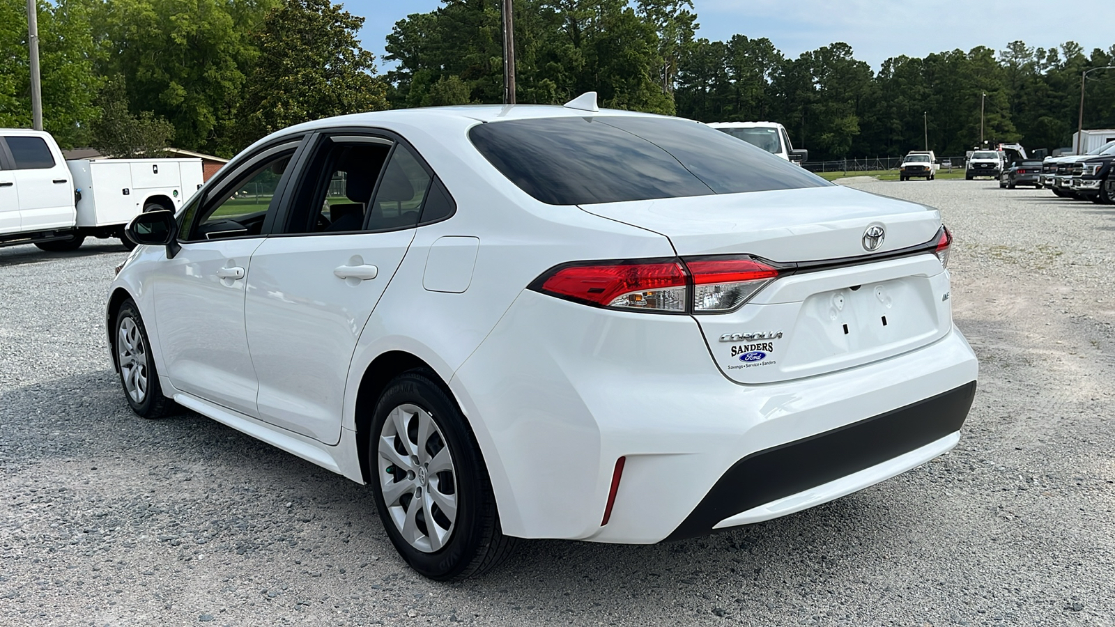 2022 Toyota Corolla LE 19