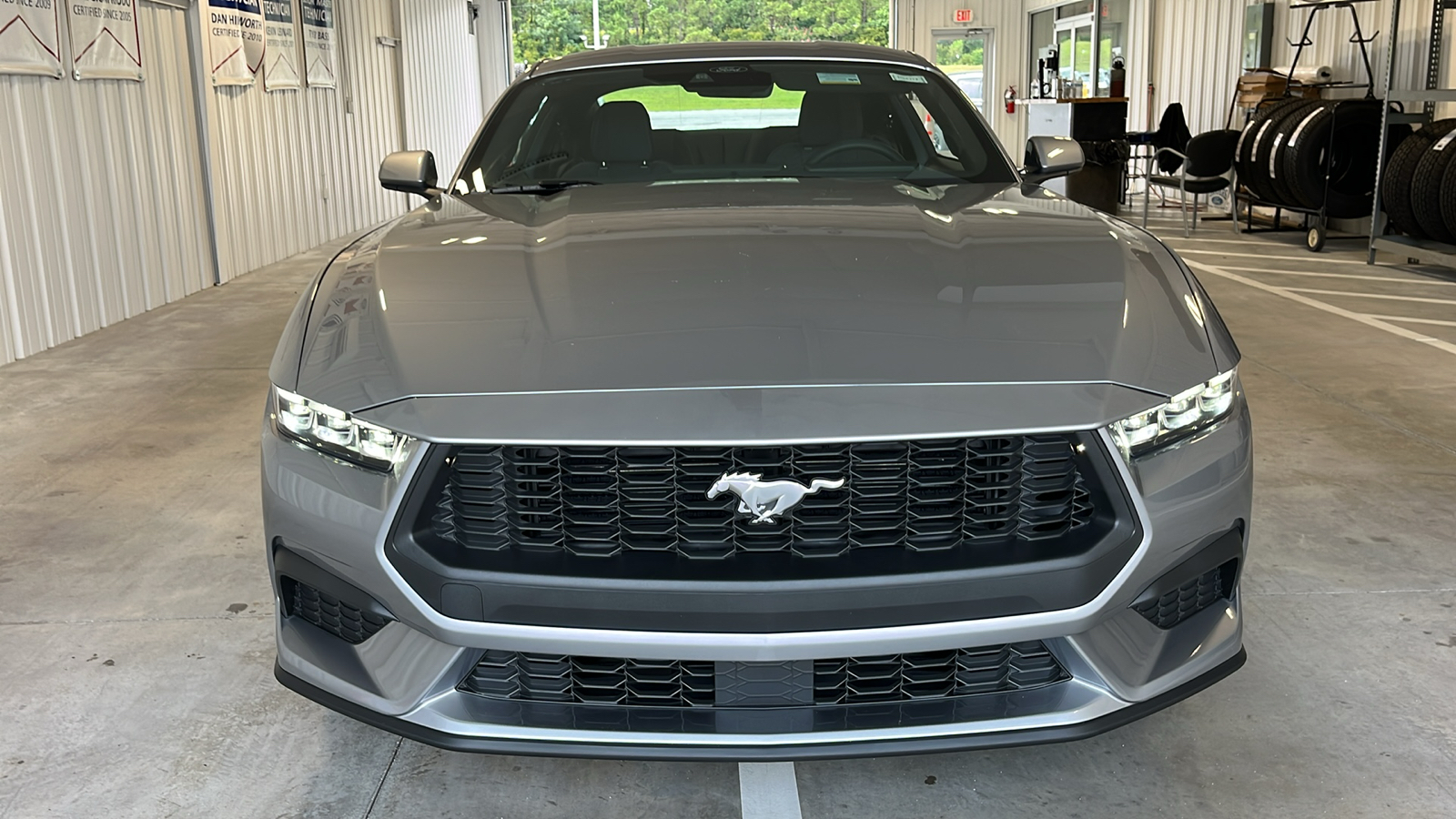 2024 Ford Mustang EcoBoost 2