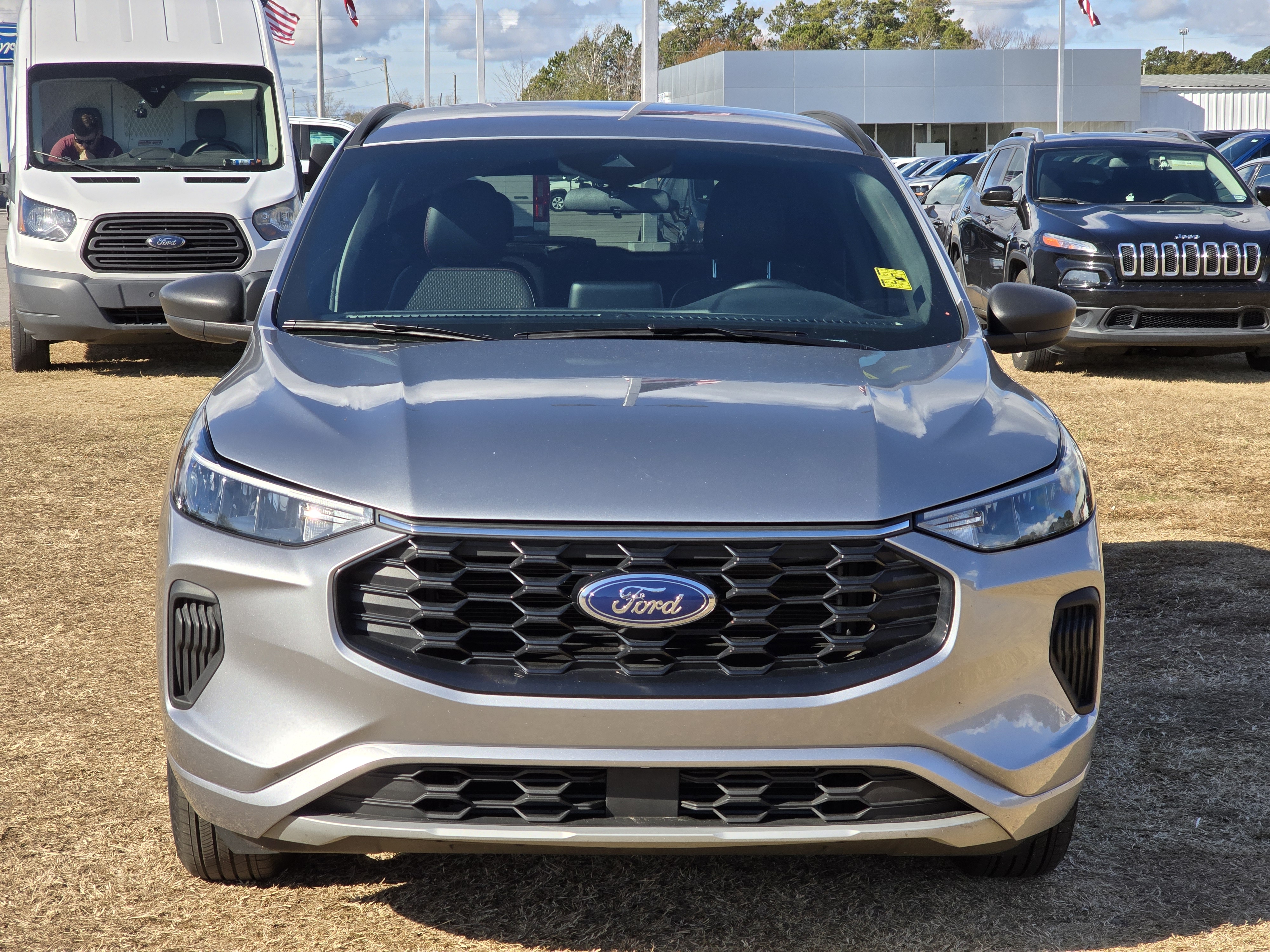 2024 Ford Escape ST-Line 2