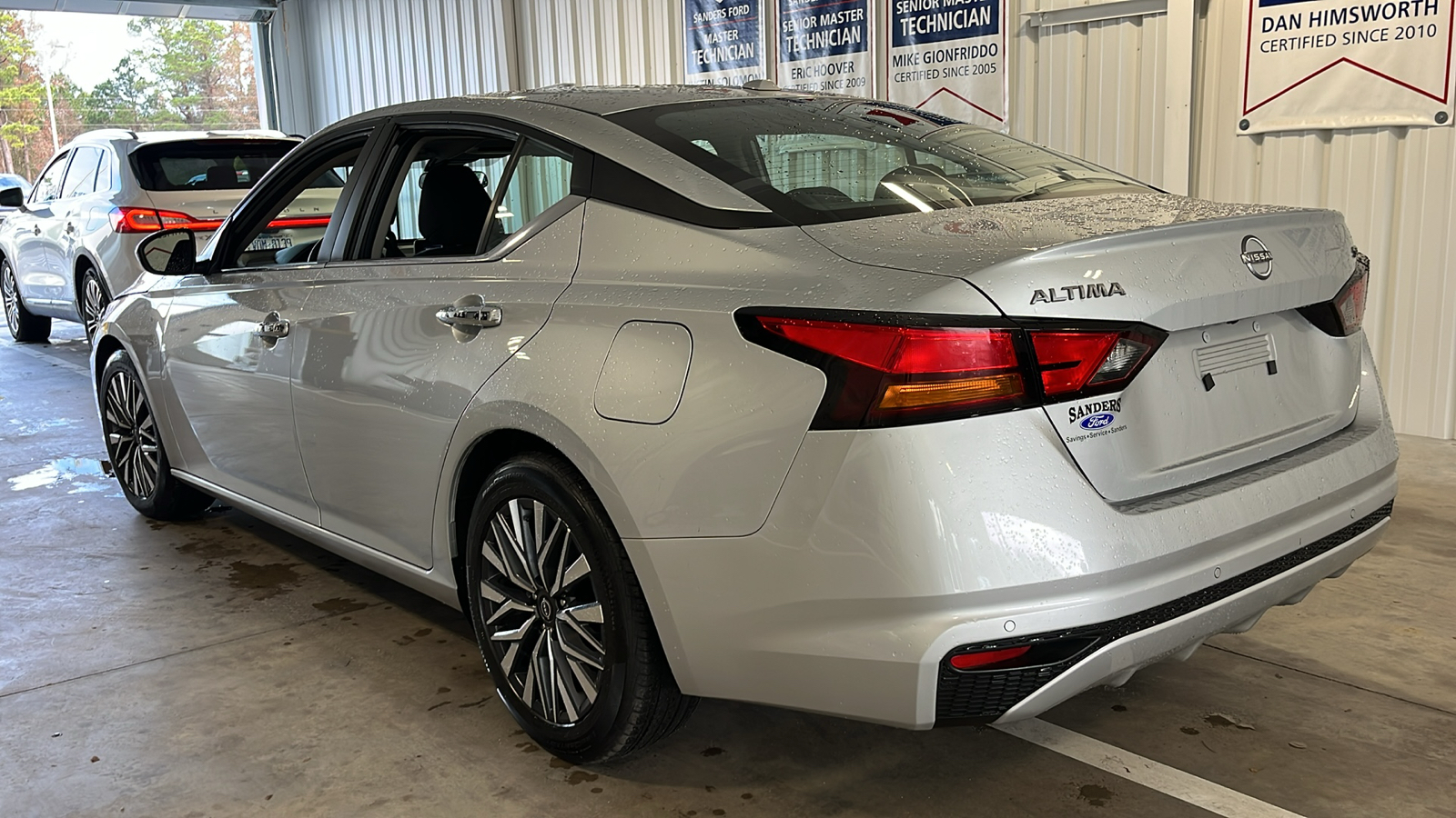 2023 Nissan Altima 2.5 SV 22