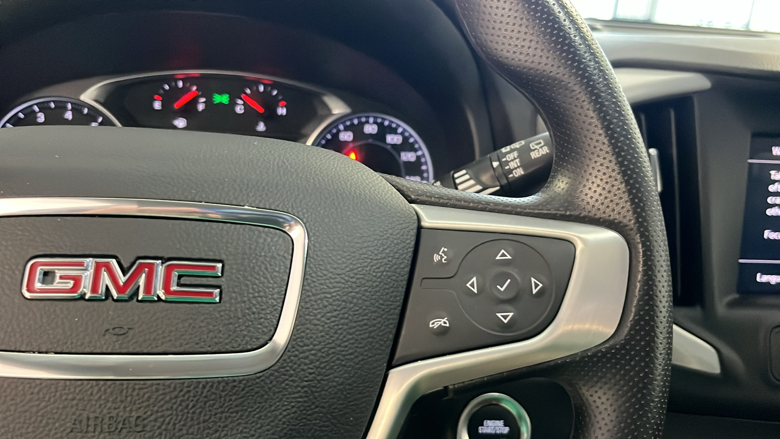 2024 GMC Terrain SLE 11