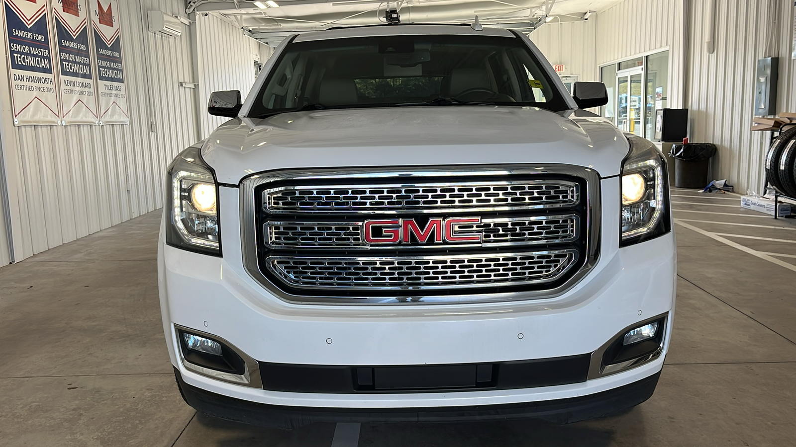 2018 GMC Yukon SLT 2