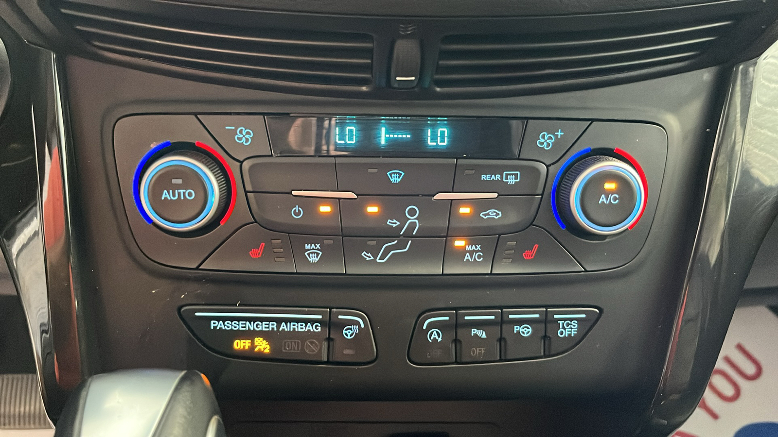 2019 Ford Escape Titanium 18