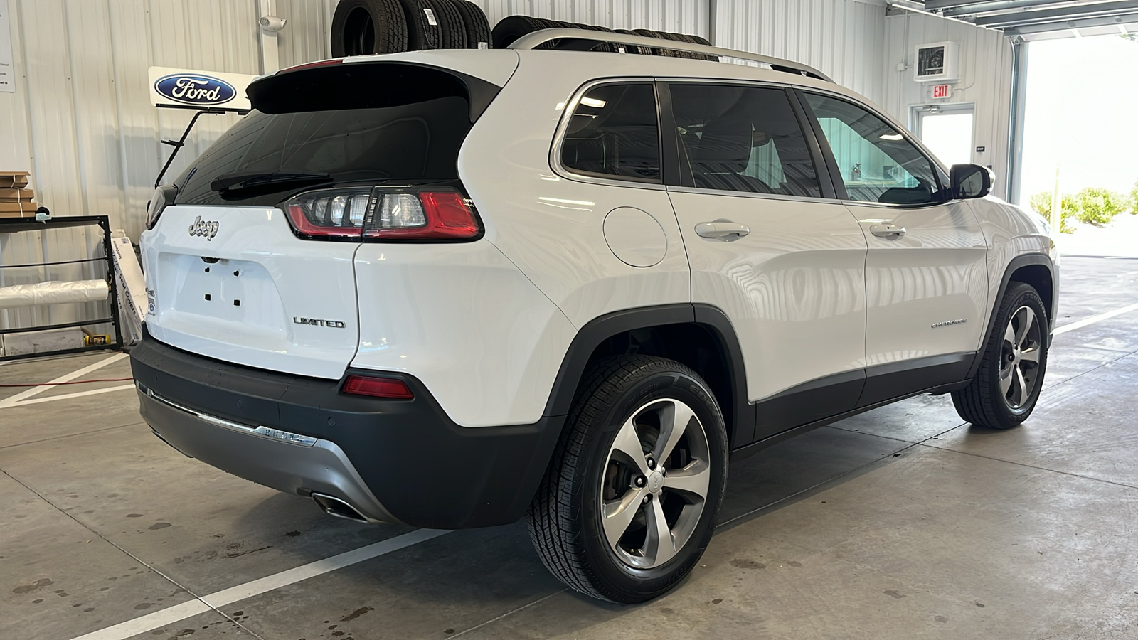2019 Jeep Cherokee Limited 25