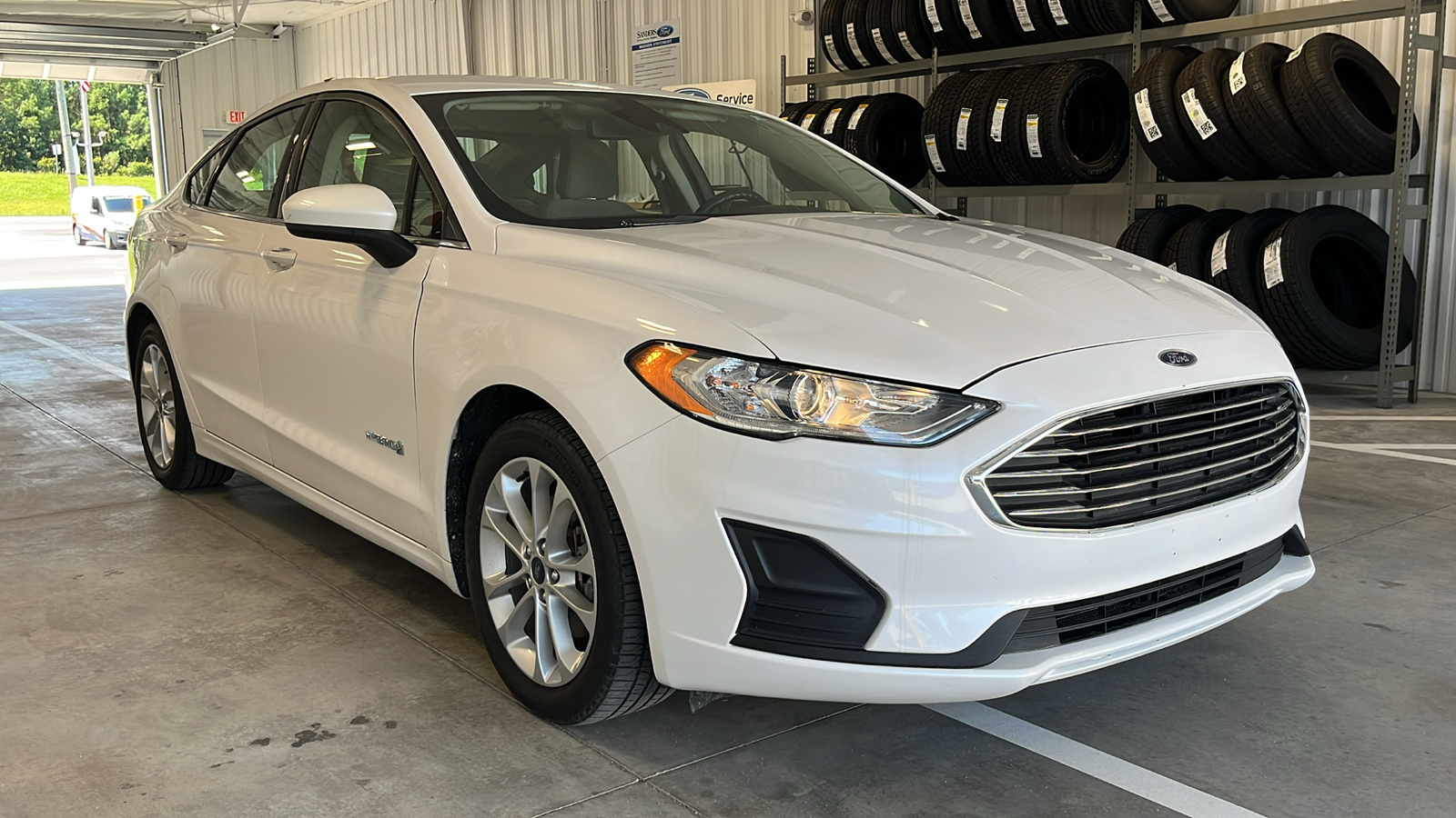 2019 Ford Fusion Hybrid SE 1