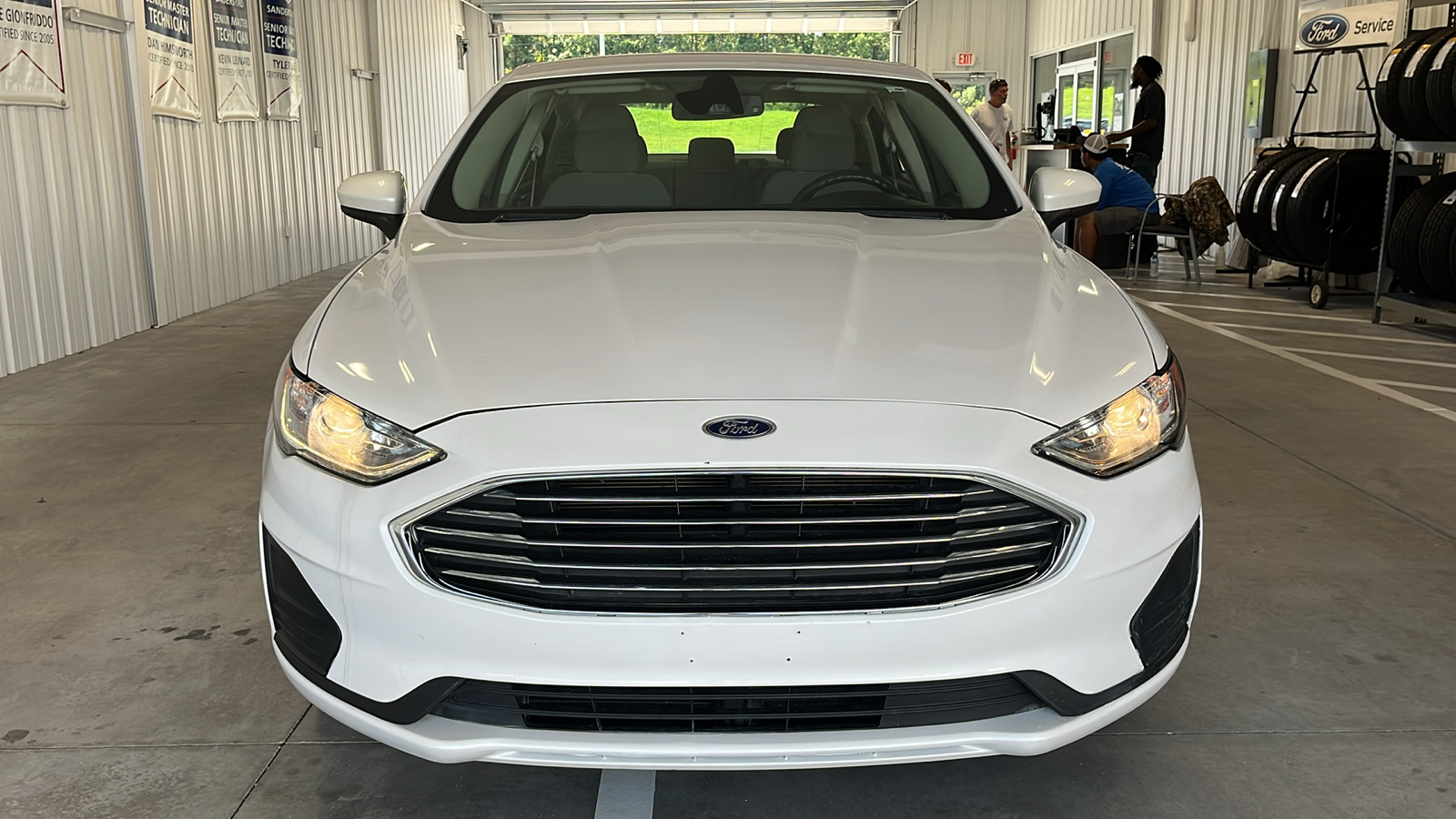 2019 Ford Fusion Hybrid SE 2