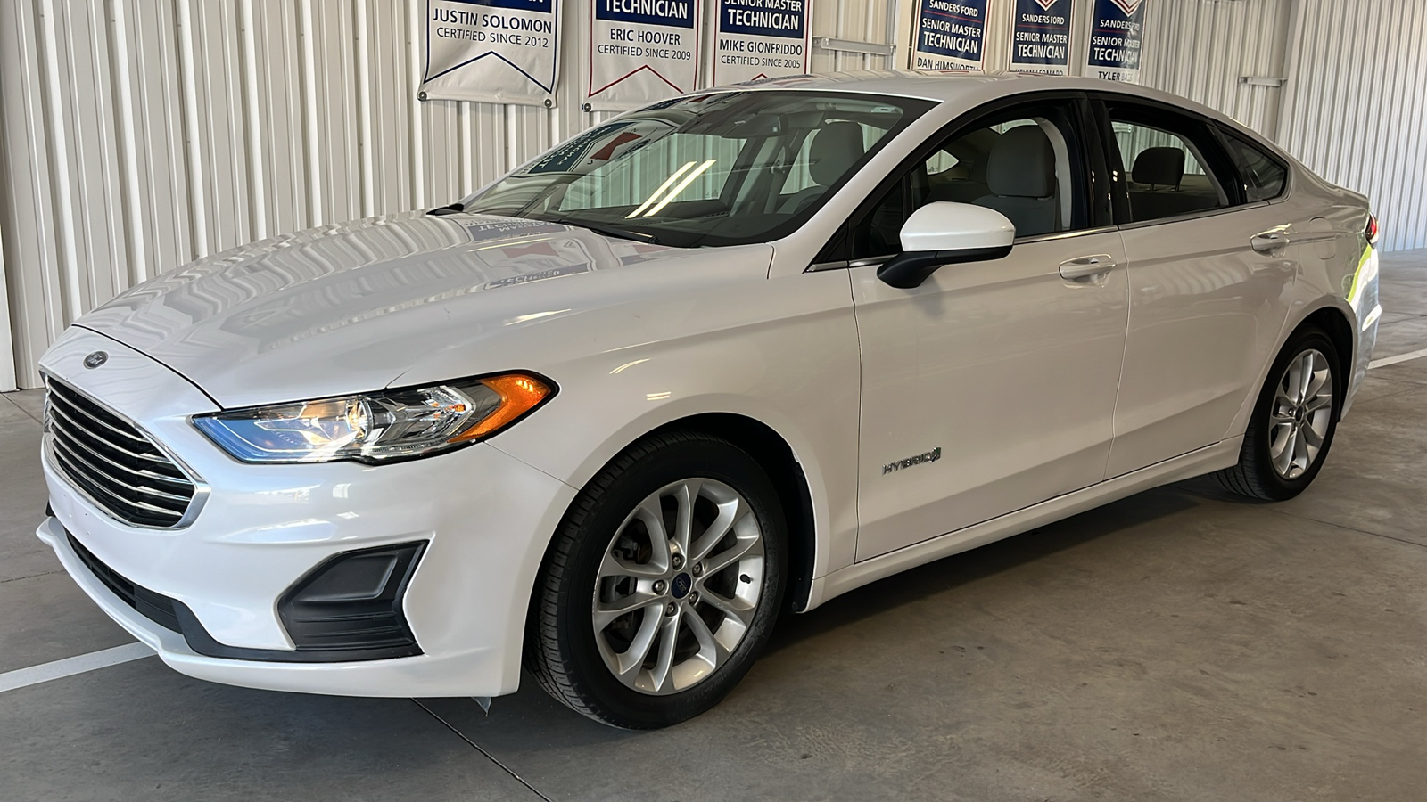 2019 Ford Fusion Hybrid SE 3