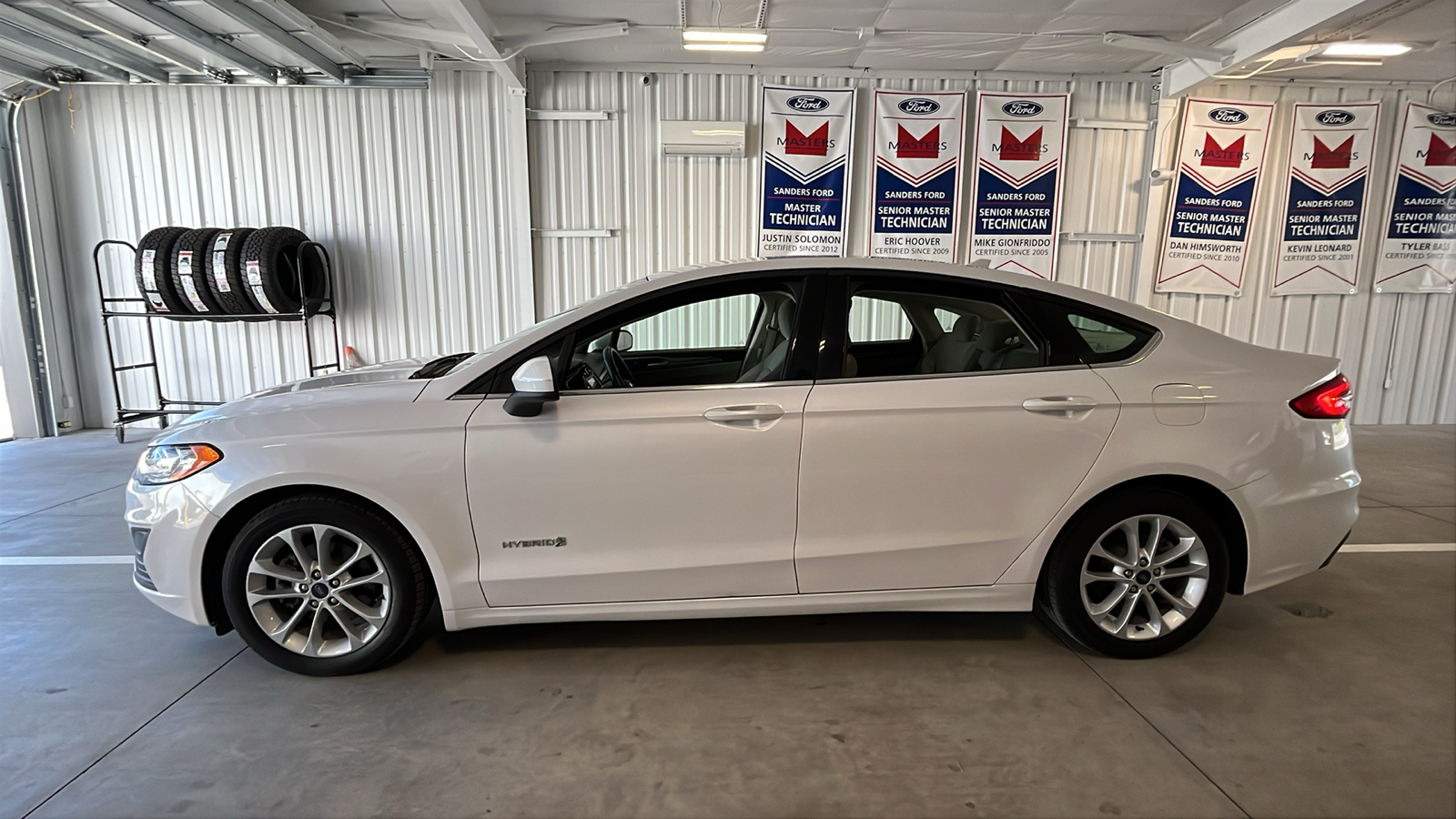 2019 Ford Fusion Hybrid SE 4