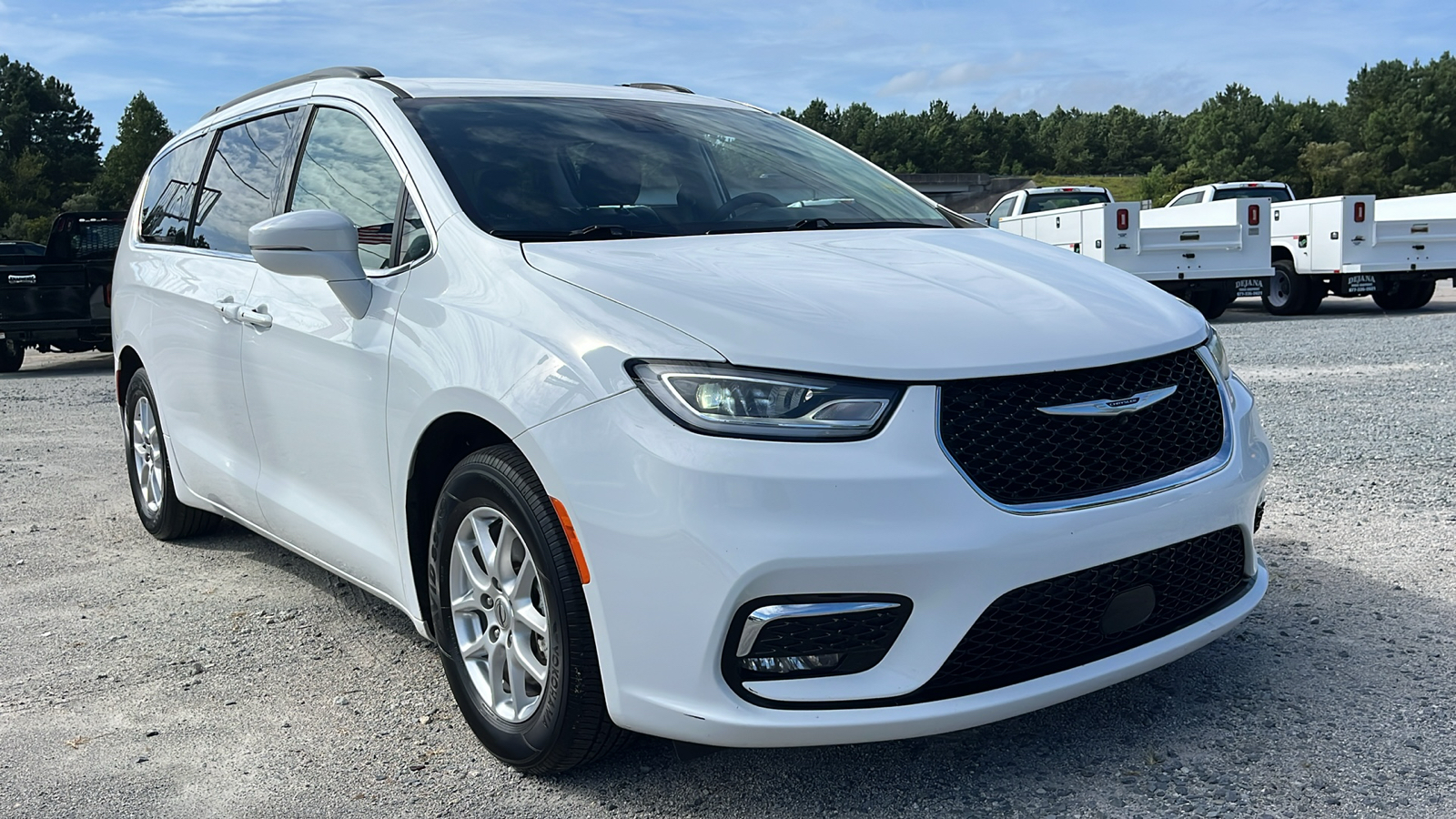 2022 Chrysler Pacifica Touring L 1