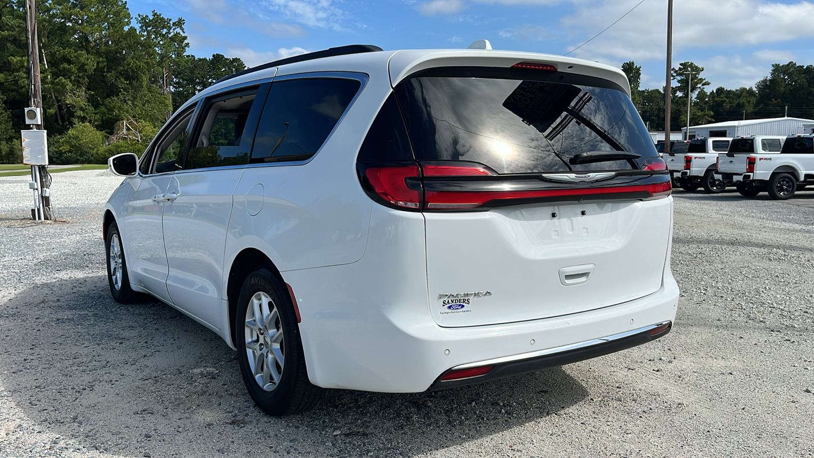 2022 Chrysler Pacifica Touring L 23