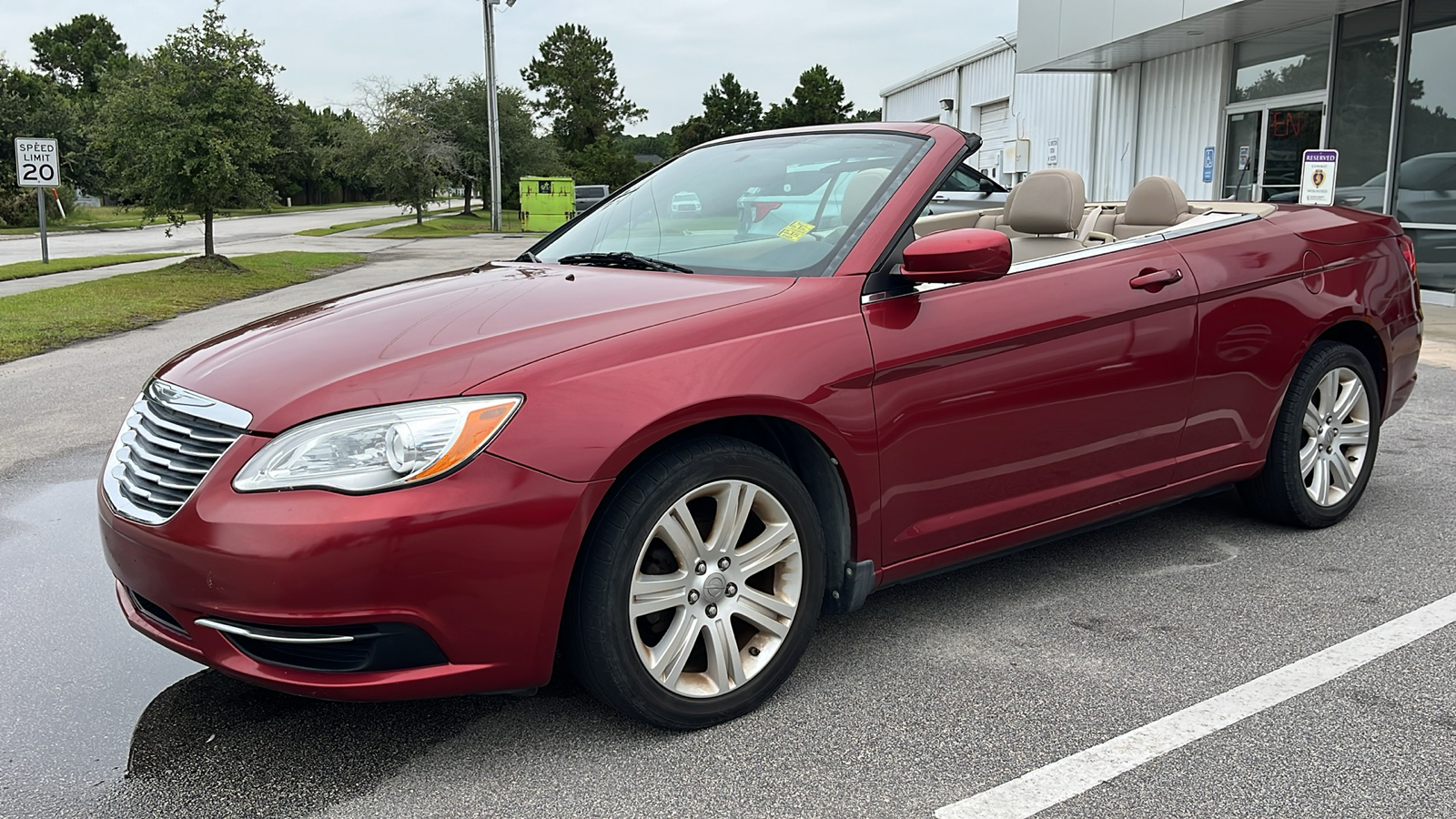 2014 Chrysler 200 Touring 3