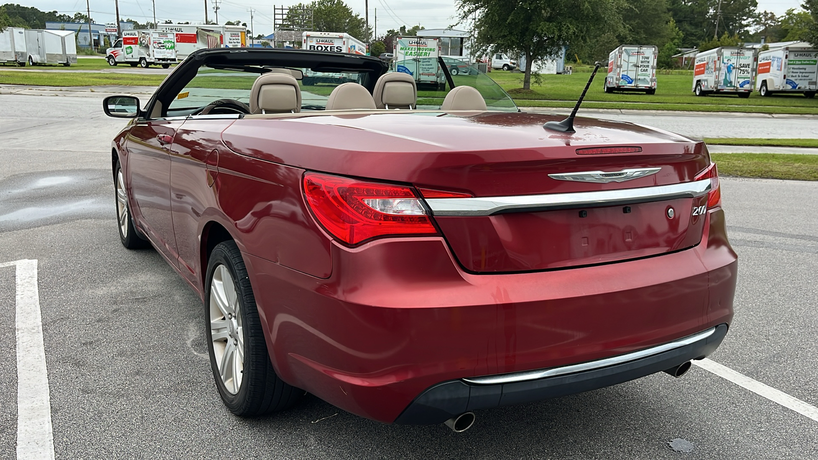 2014 Chrysler 200 Touring 18