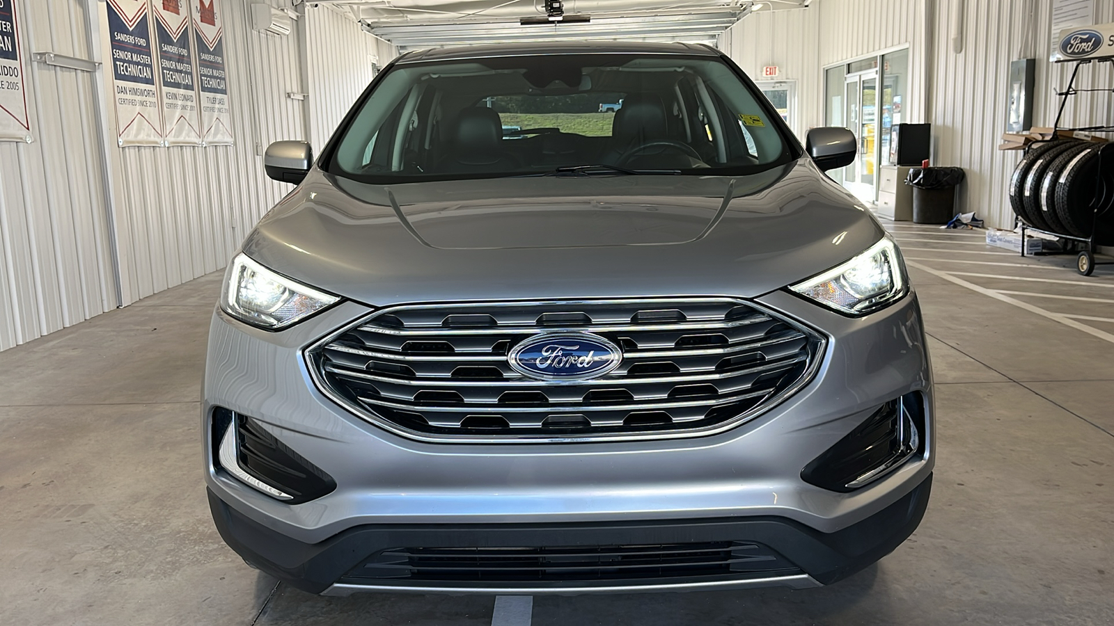 2022 Ford Edge SEL 2