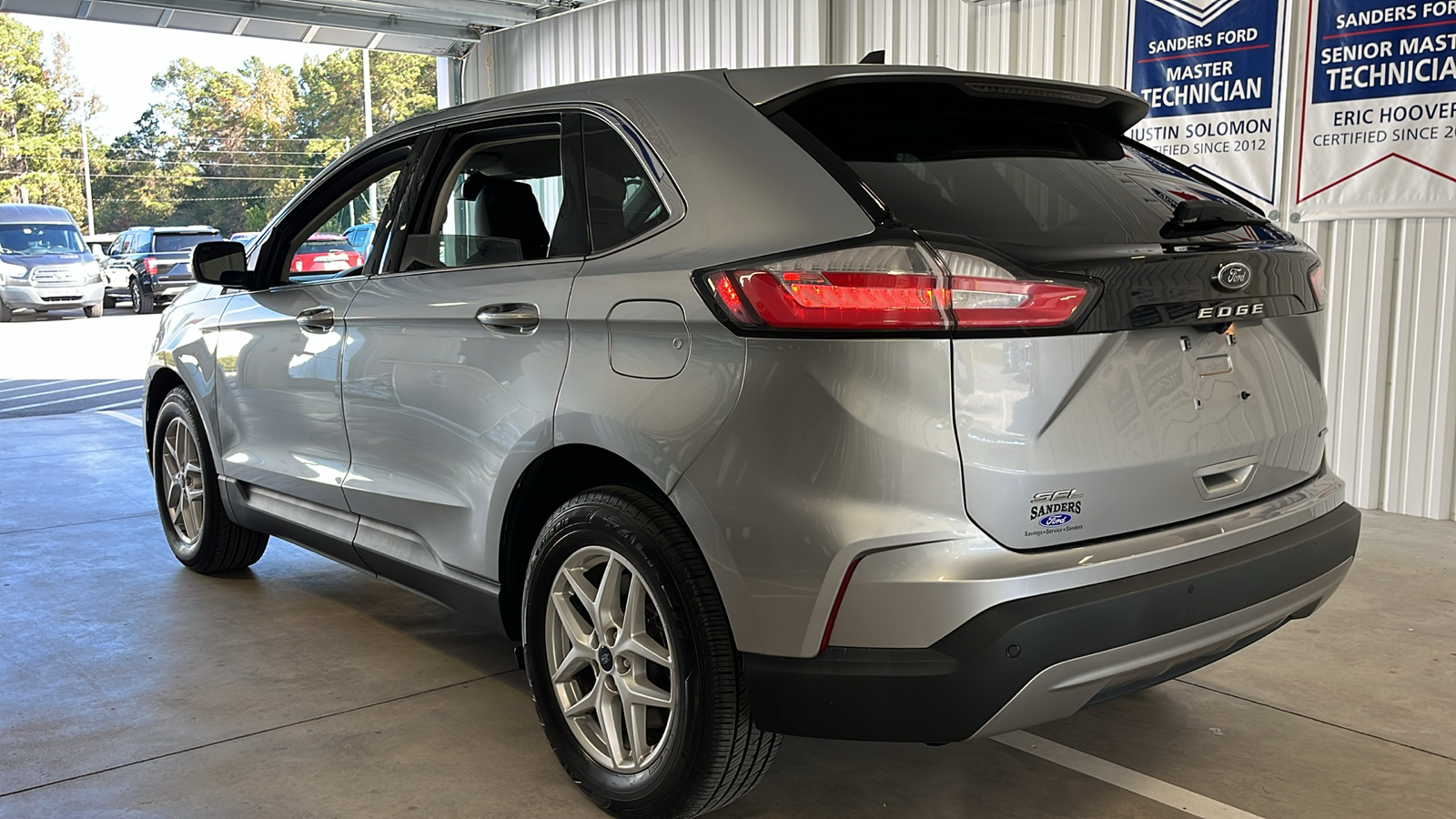 2022 Ford Edge SEL 22