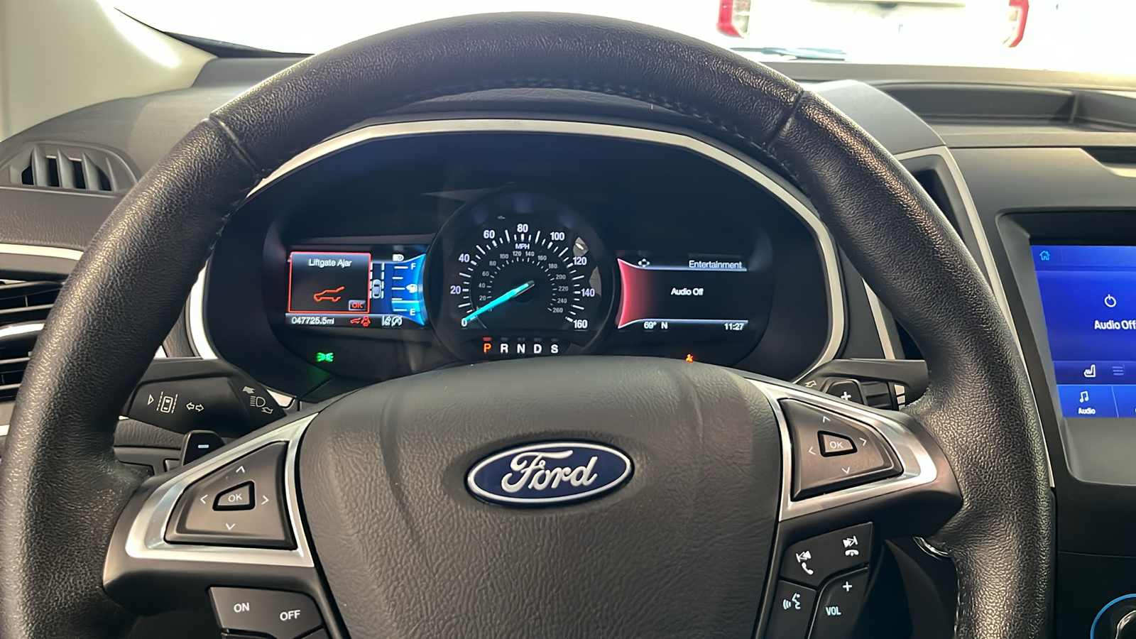 2020 Ford Edge SEL 10