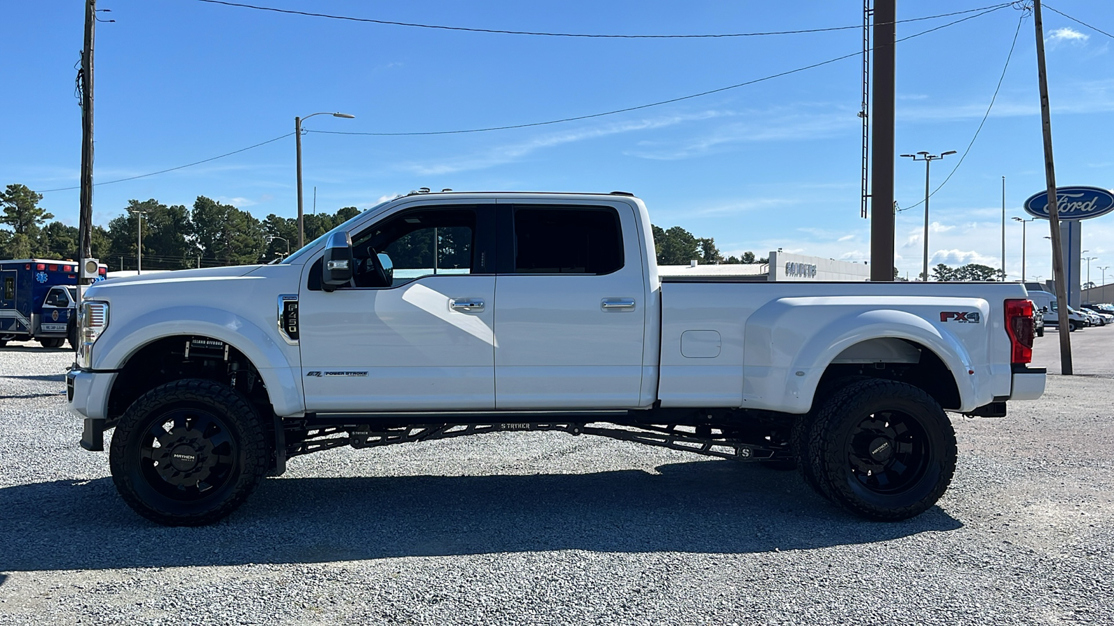 2022 Ford Super Duty F-450 DRW  4