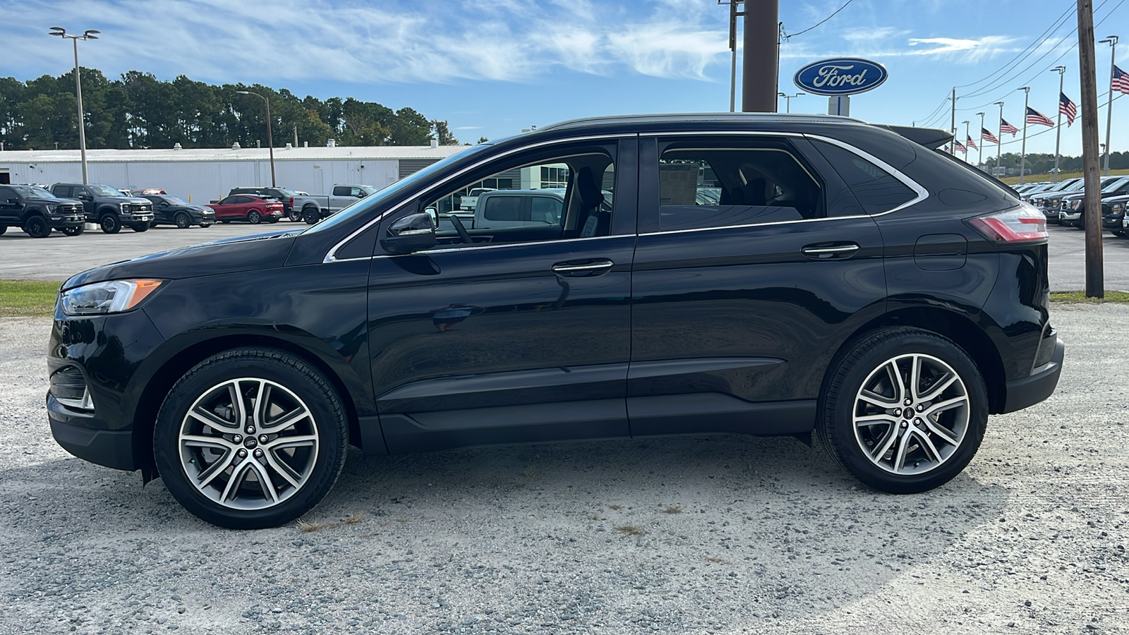 2024 Ford Edge Titanium 4