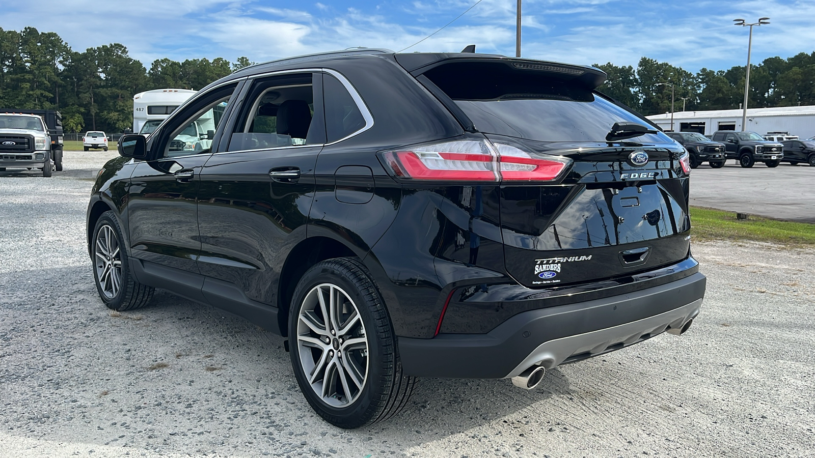 2024 Ford Edge Titanium 22