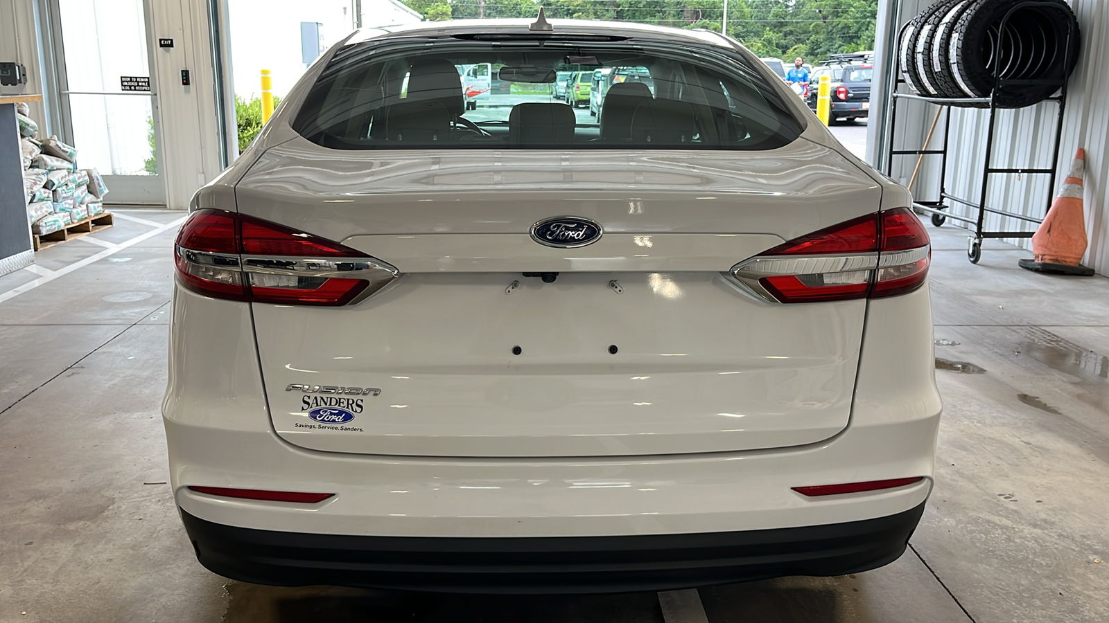 2020 Ford Fusion S 23