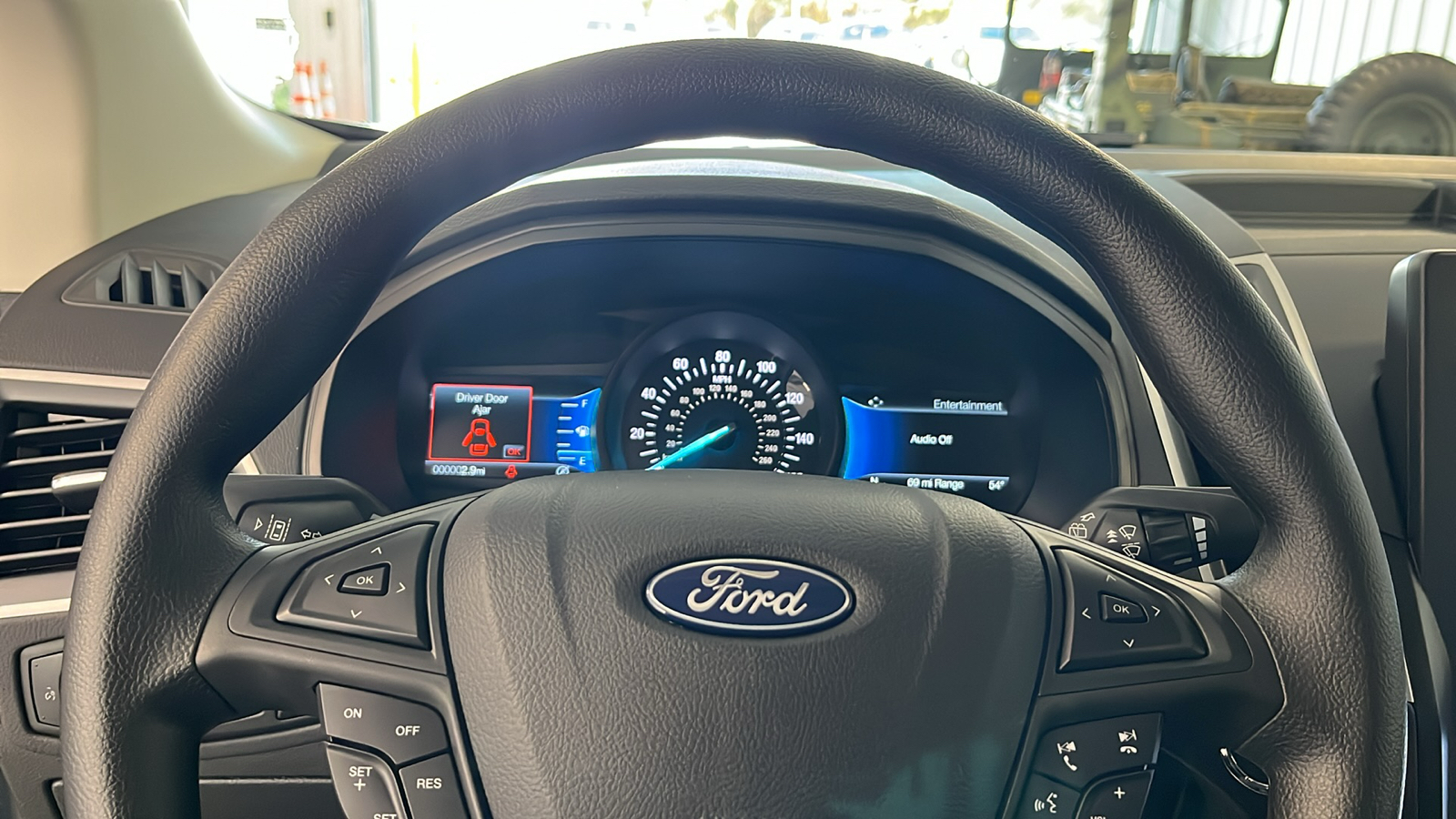 2024 Ford Edge SE 13