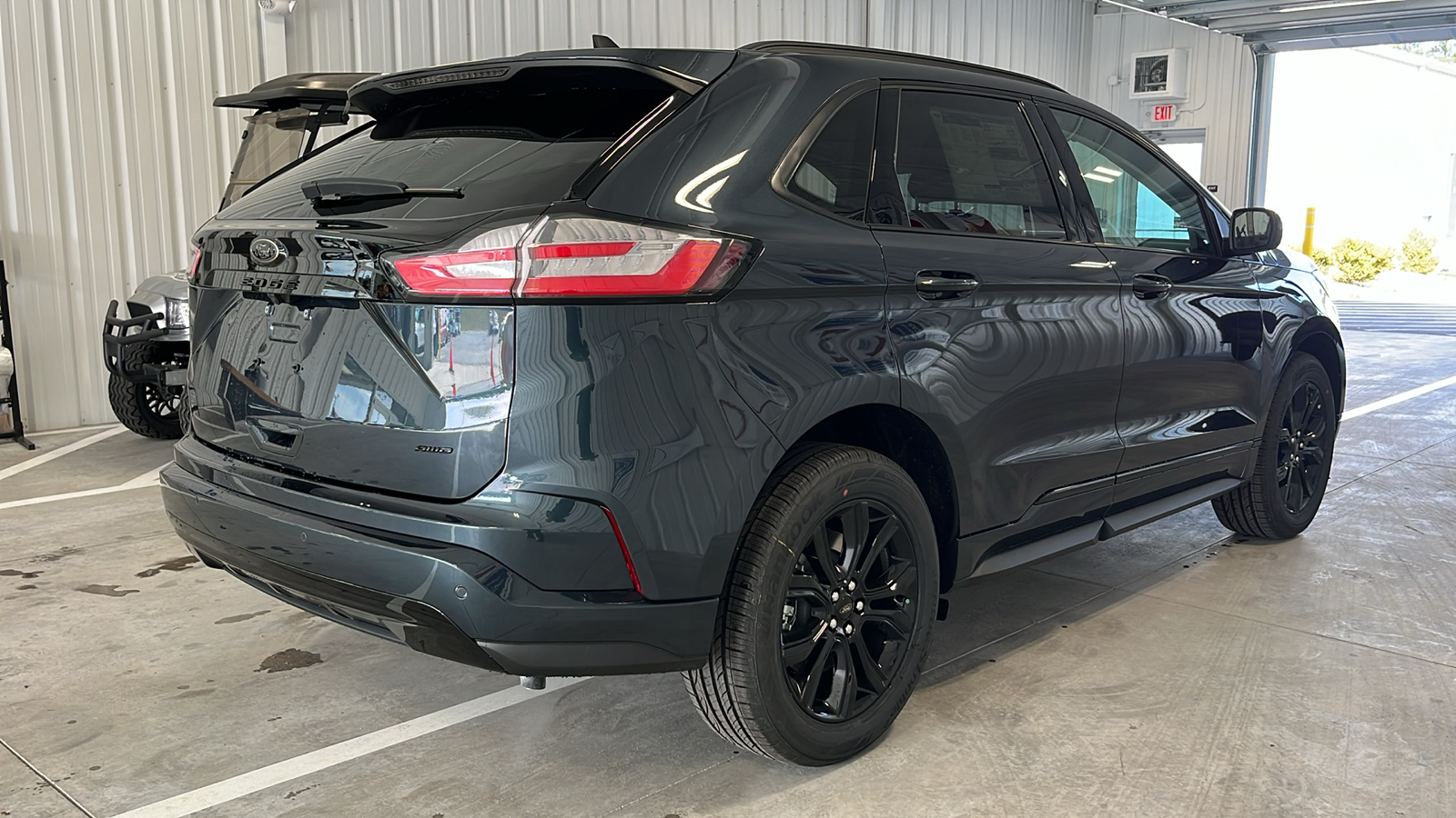 2024 Ford Edge SE 25