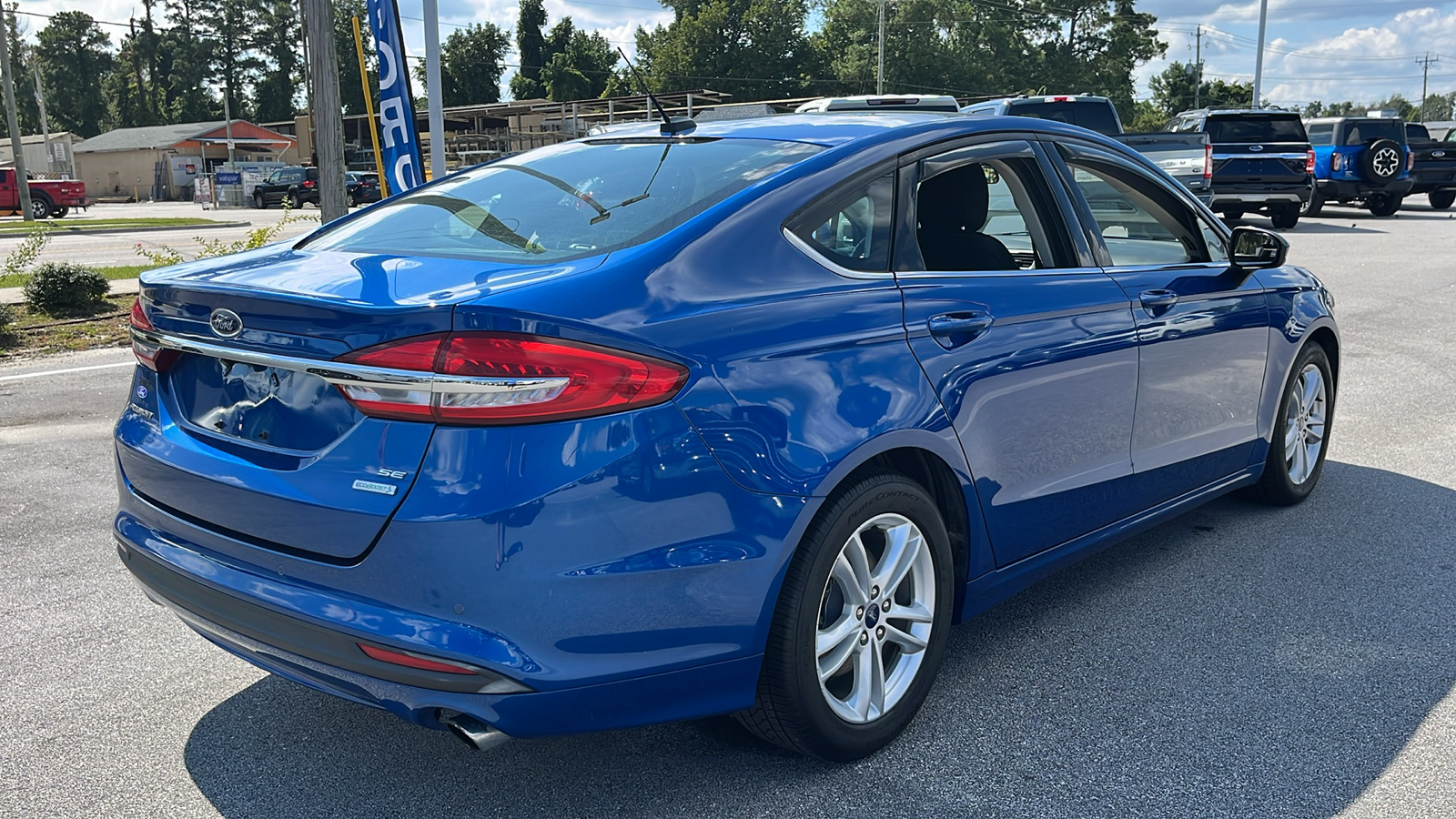 2018 Ford Fusion SE 23