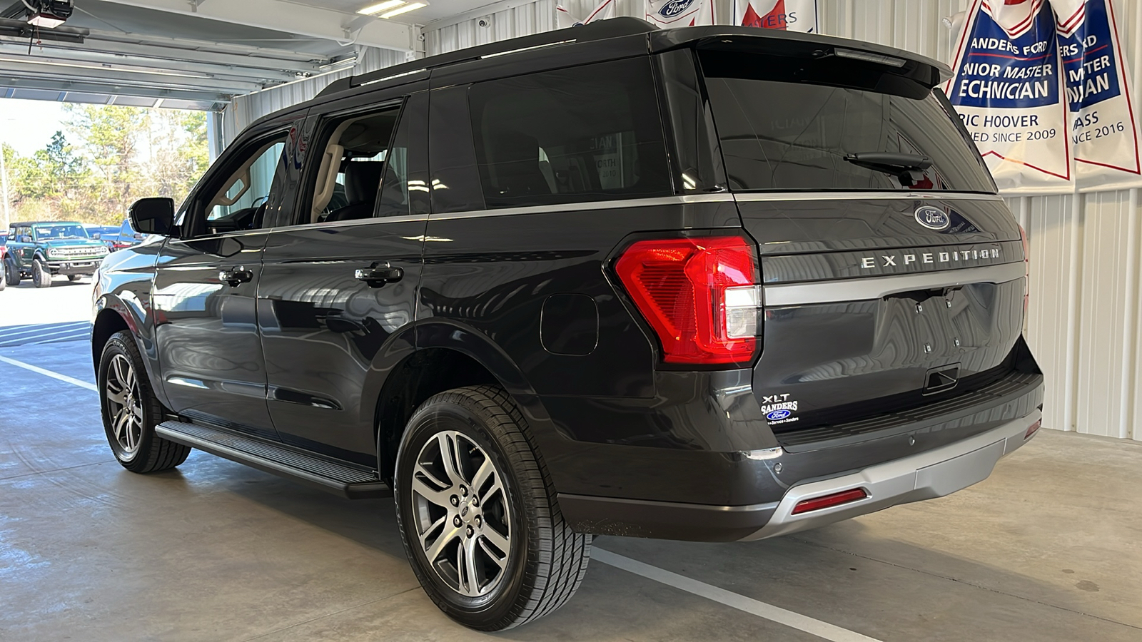 2024 Ford Expedition XLT 24