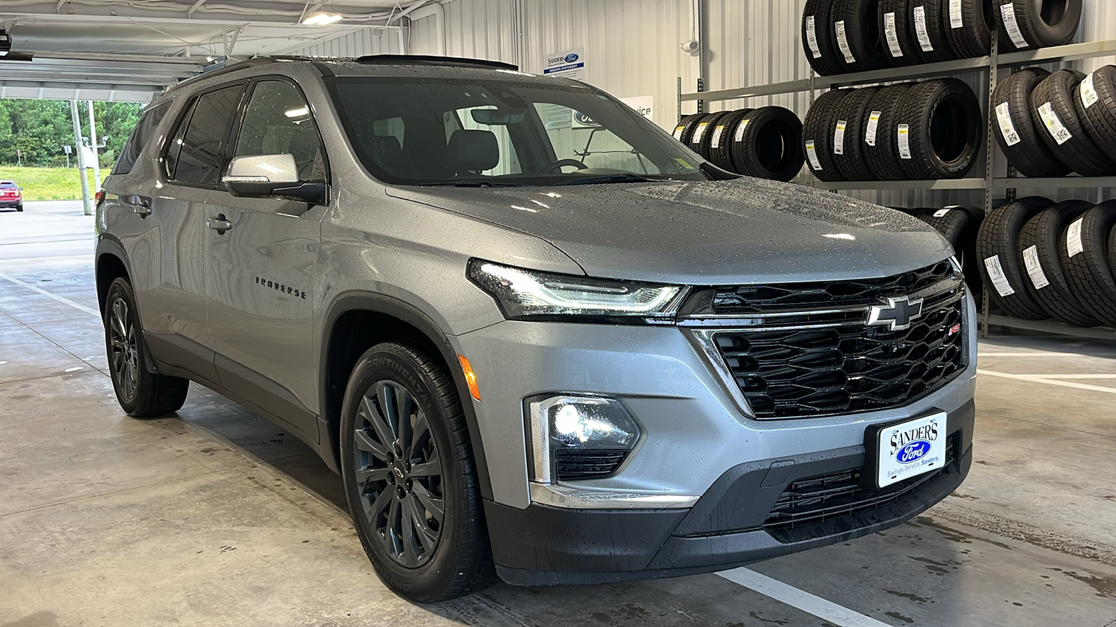 2023 Chevrolet Traverse RS 1