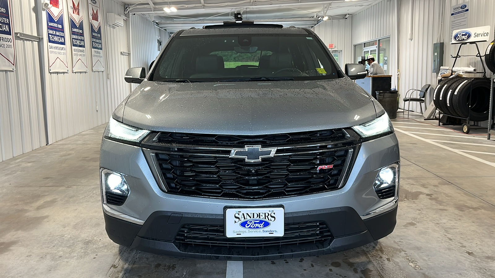 2023 Chevrolet Traverse RS 2