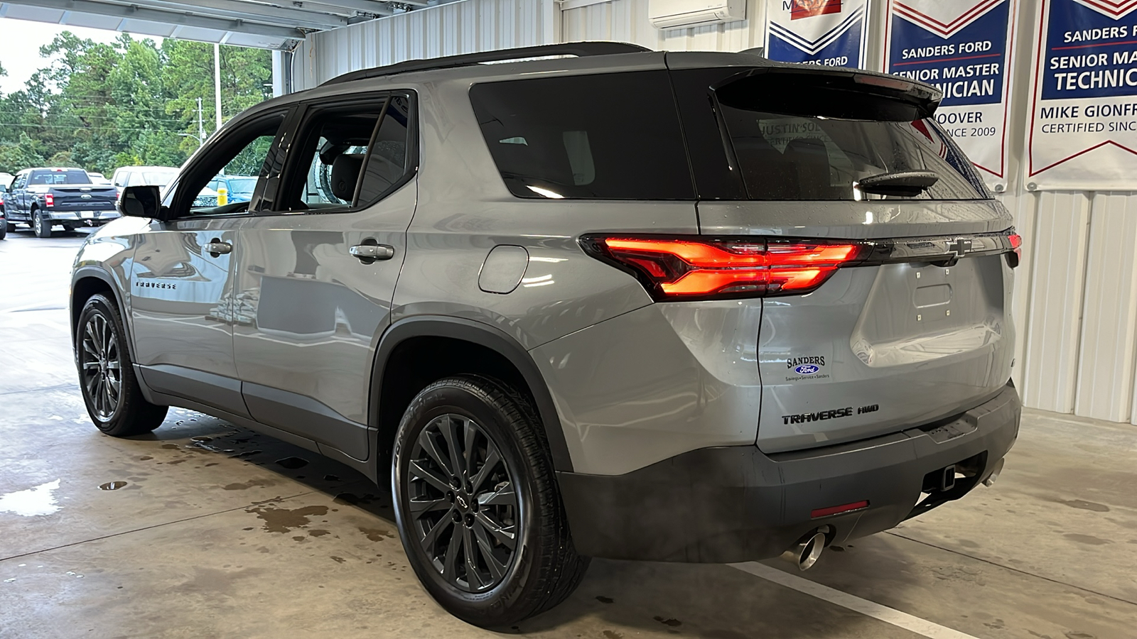 2023 Chevrolet Traverse RS 25