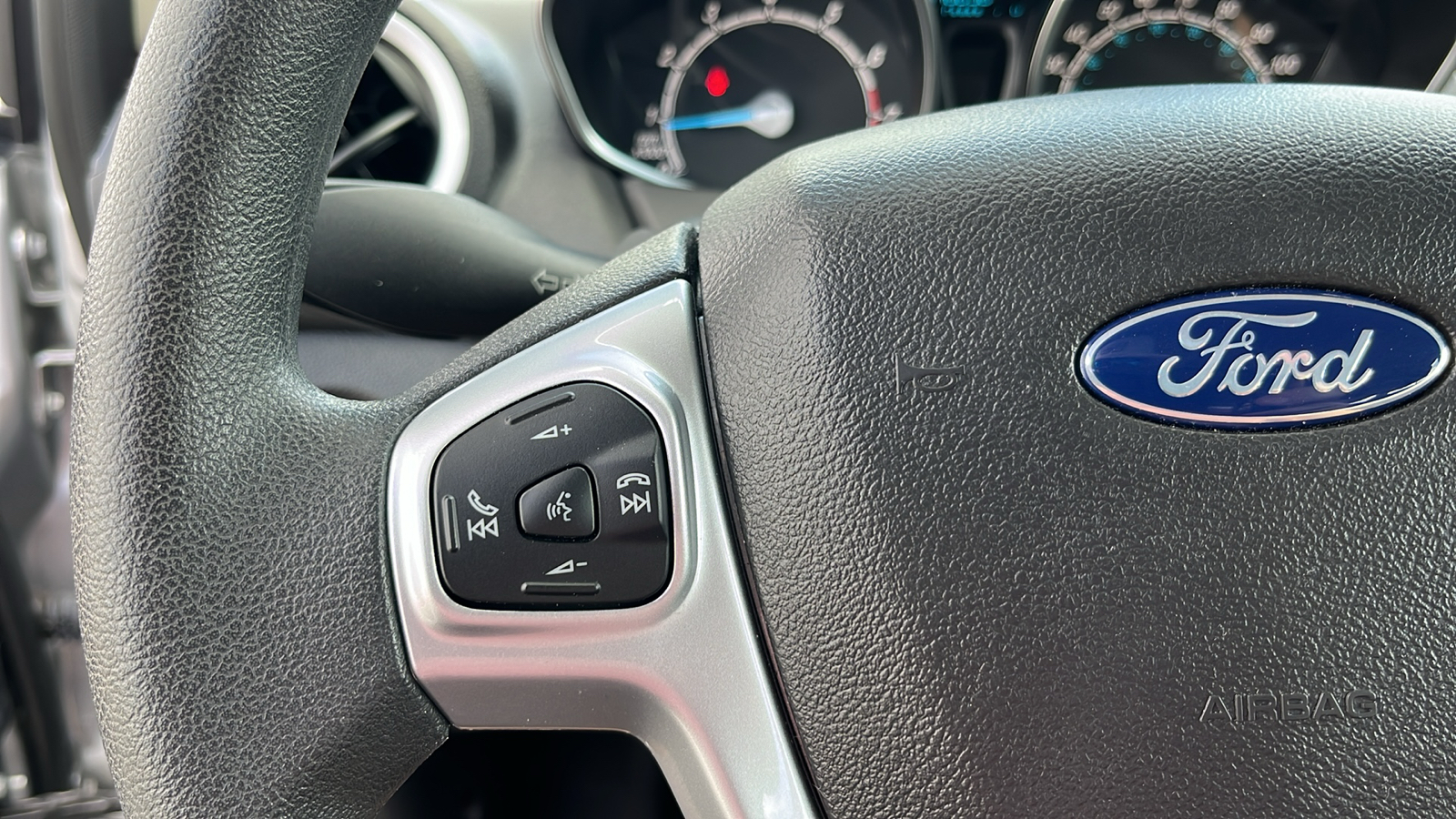 2018 Ford Fiesta SE 10