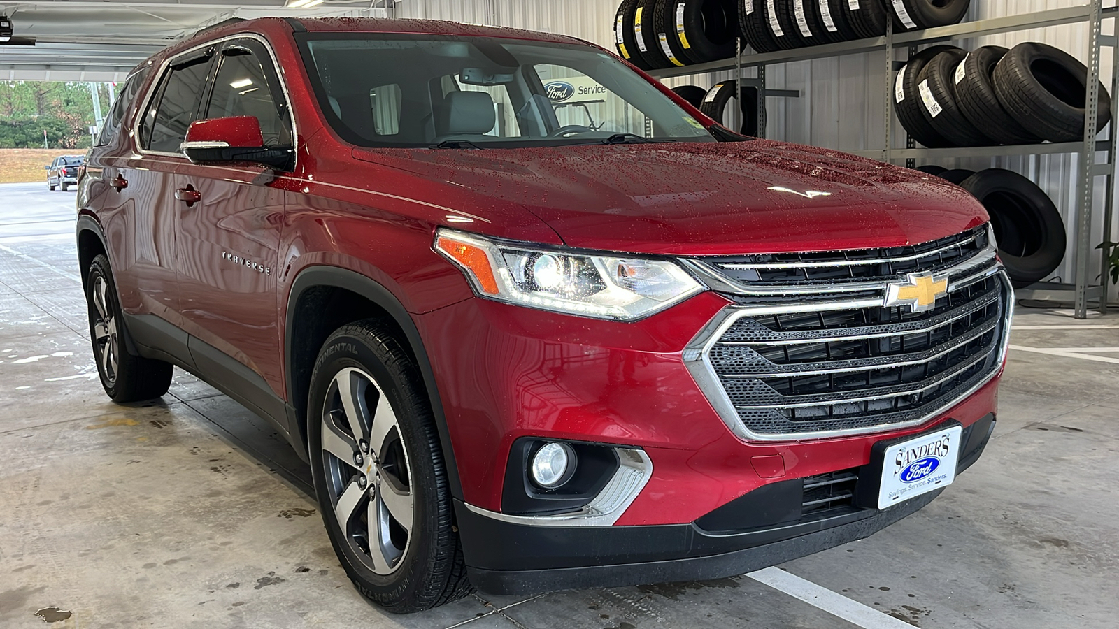 2018 Chevrolet Traverse LT Leather 1