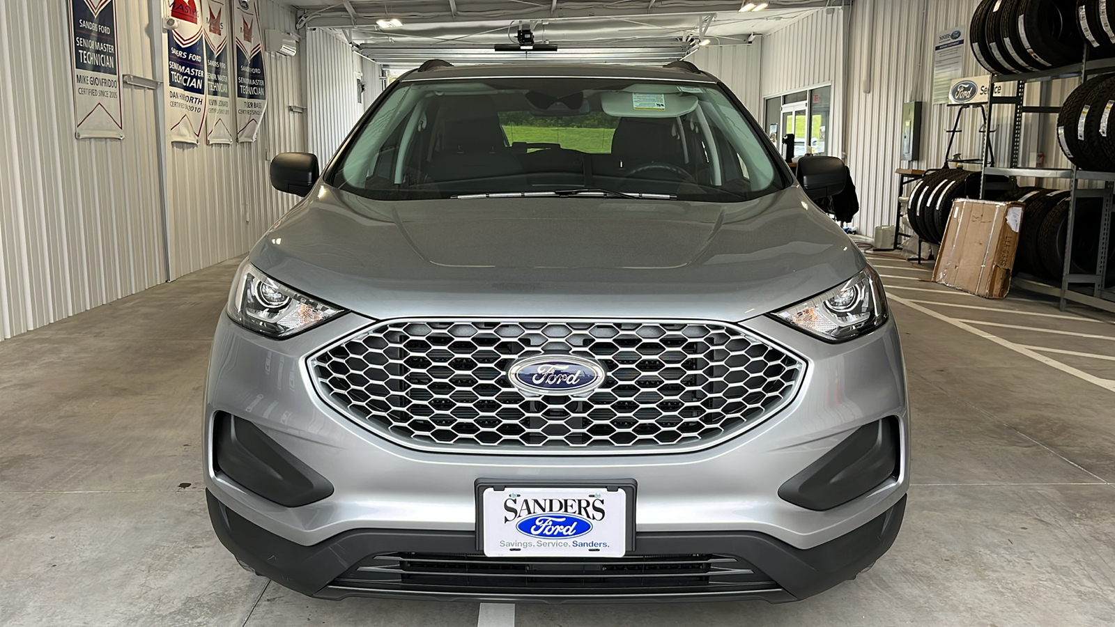 2024 Ford Edge SE 2