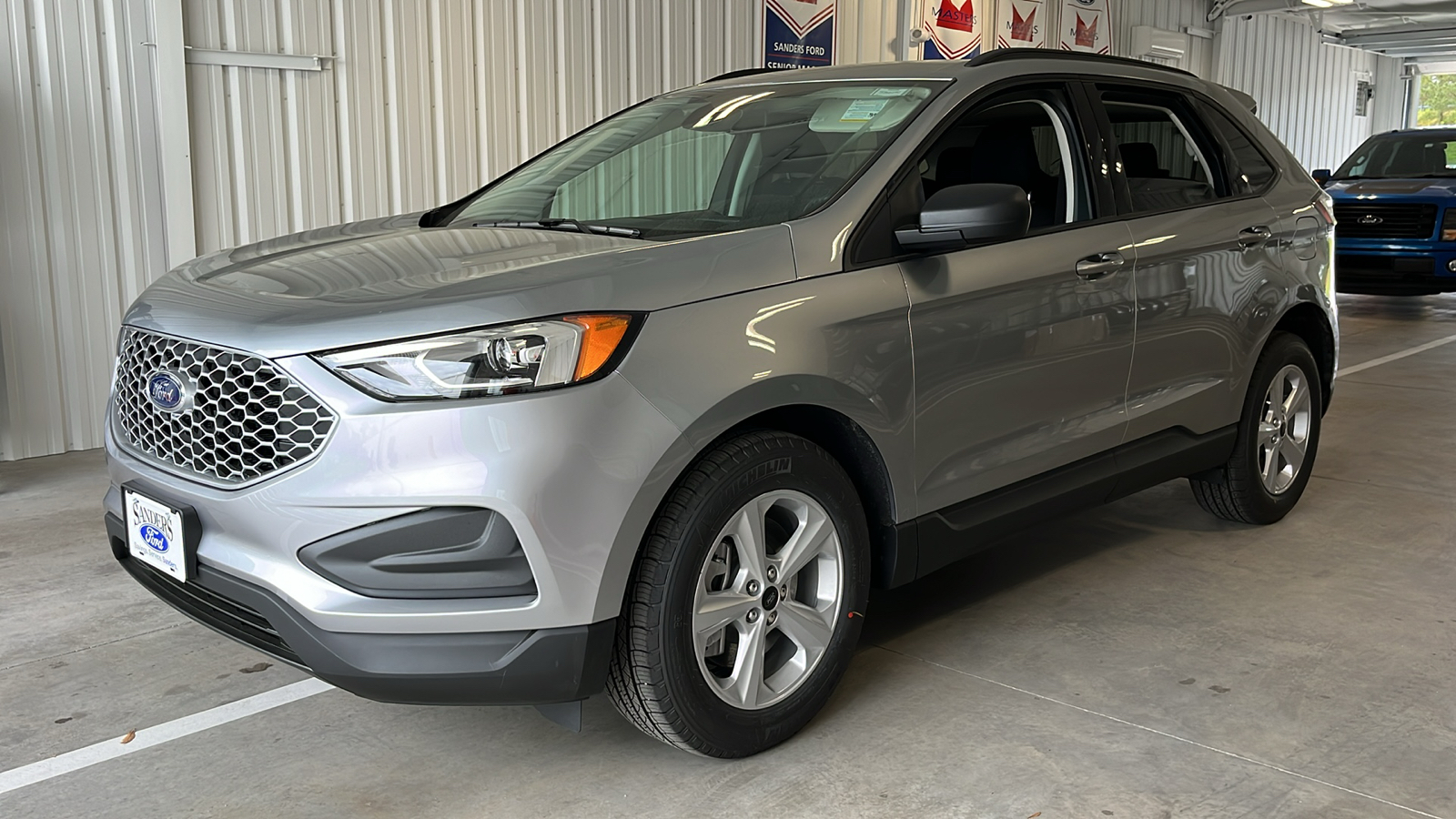 2024 Ford Edge SE 3