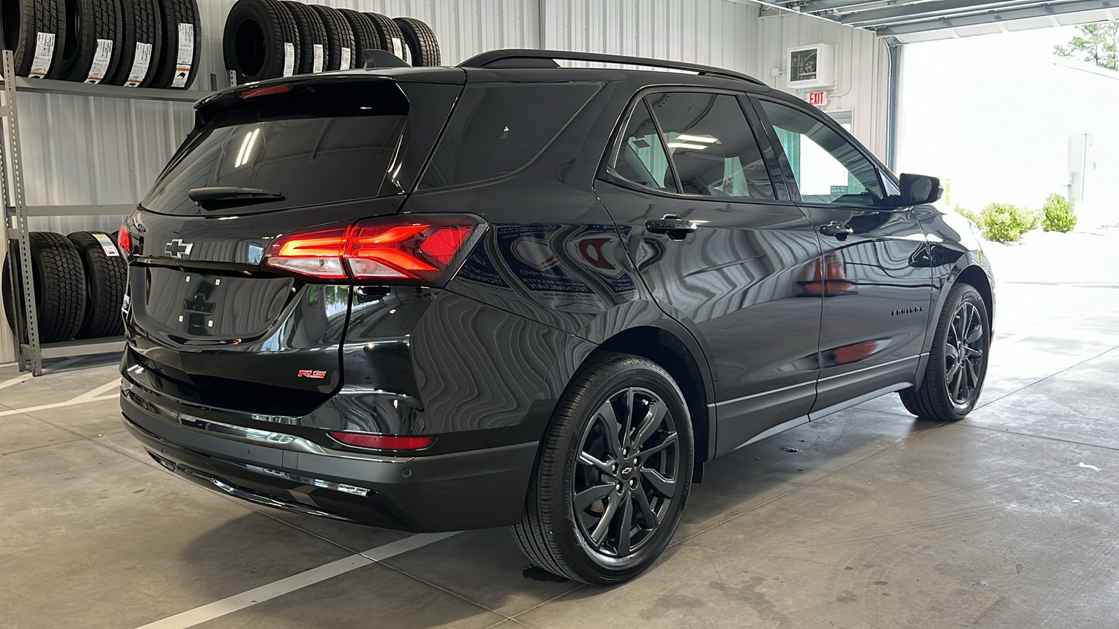 2023 Chevrolet Equinox RS 27