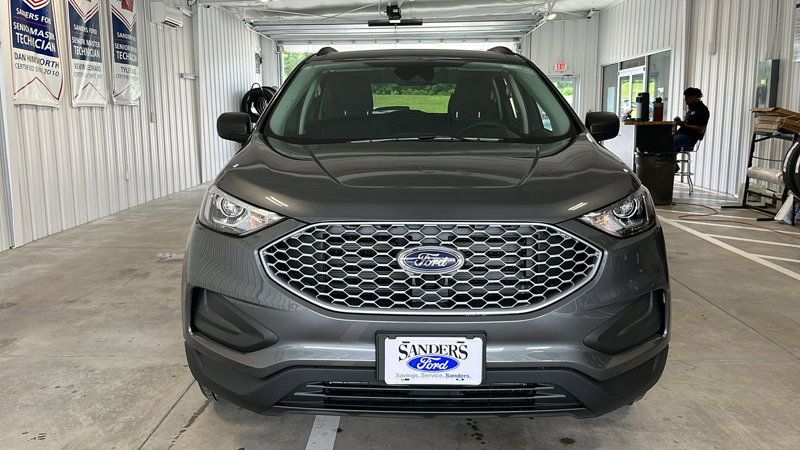 2024 Ford Edge SE 2