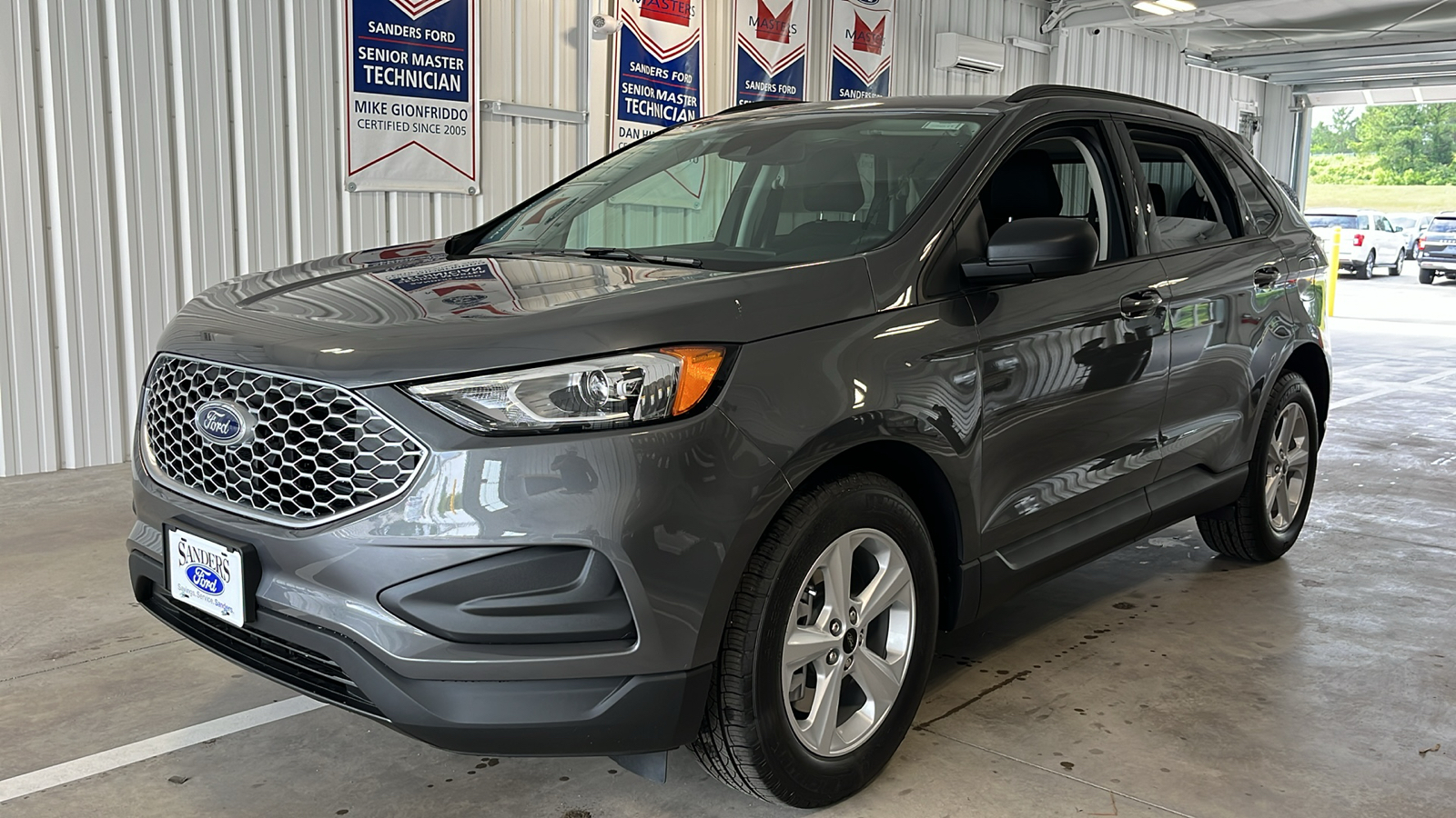 2024 Ford Edge SE 3