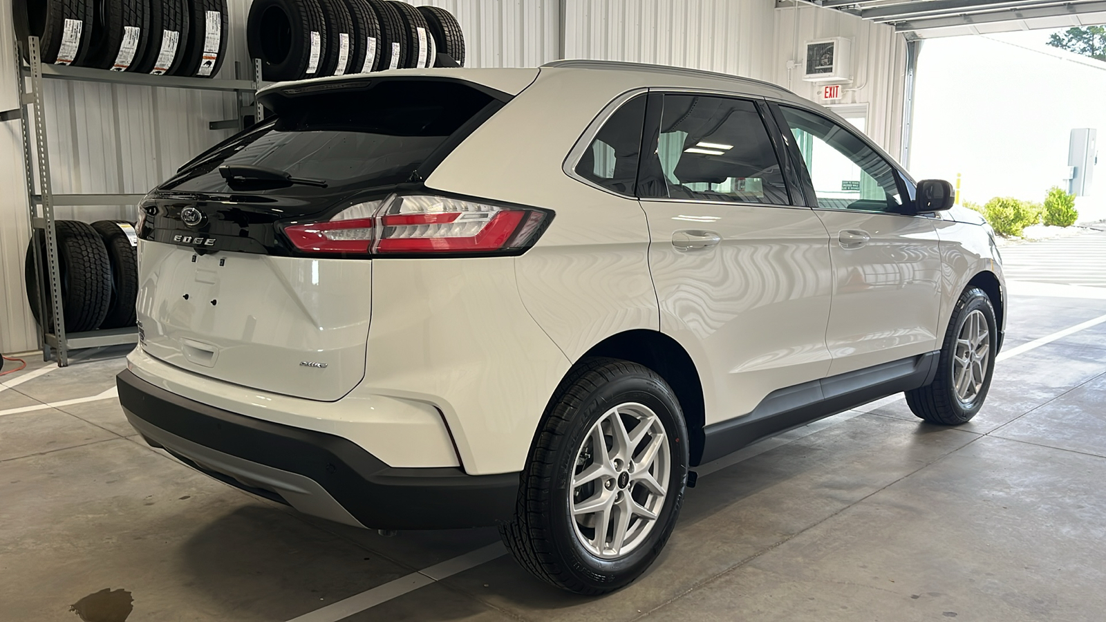 2024 Ford Edge SEL 25