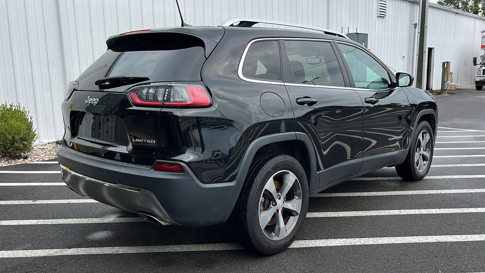 2019 Jeep Cherokee Limited 27